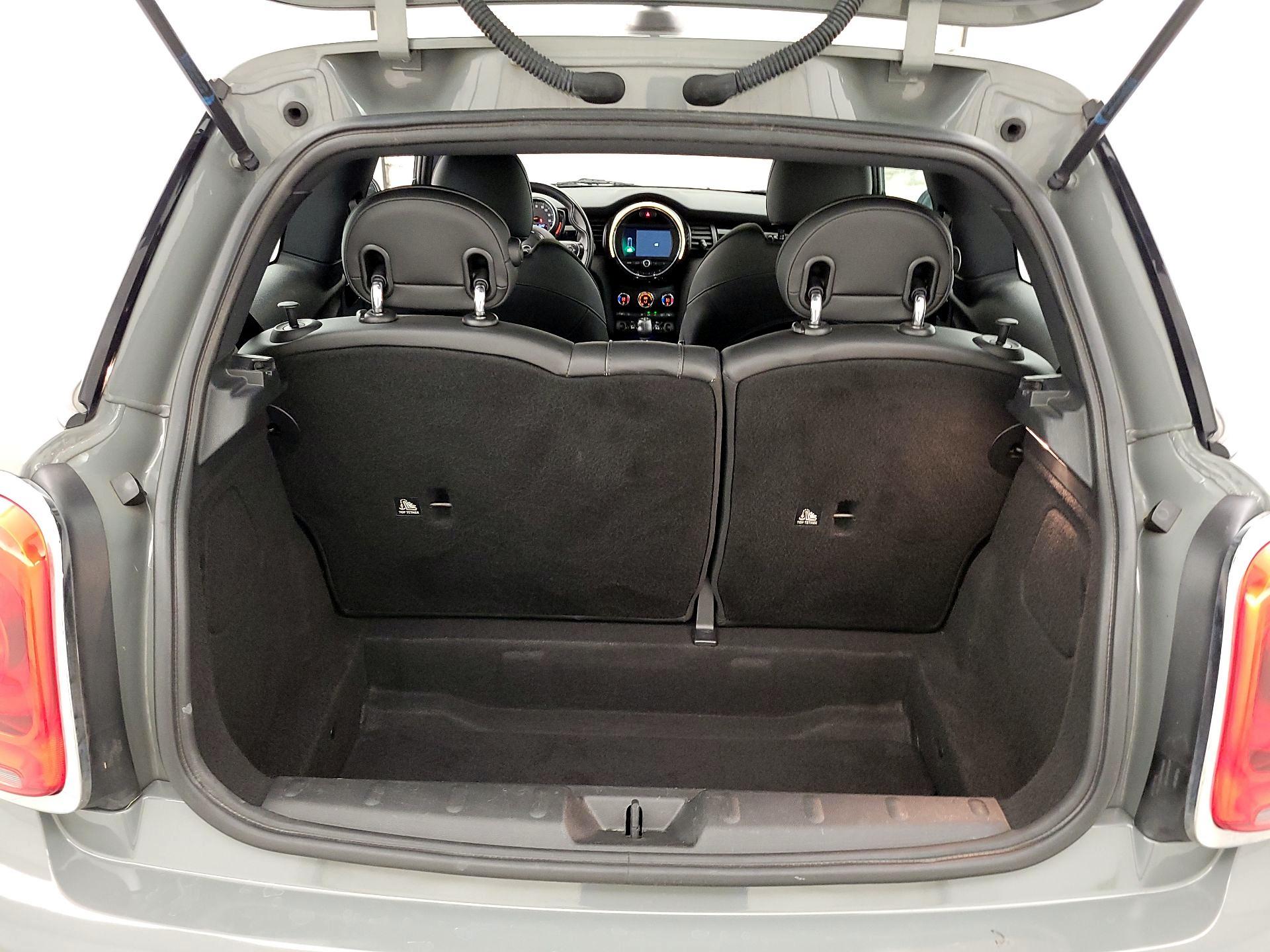 Thumbnail: 2019 MINI Cooper Hardtop - 20