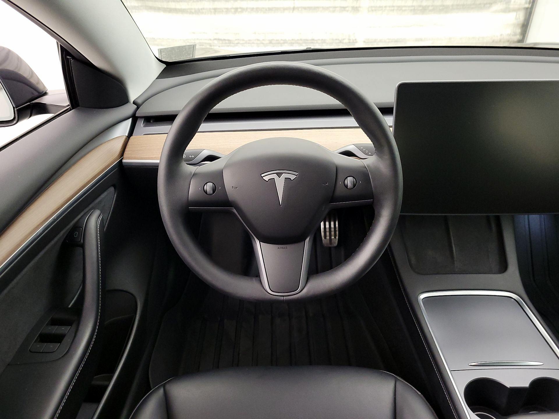 Thumbnail: 2022 Tesla Model 3 - 10