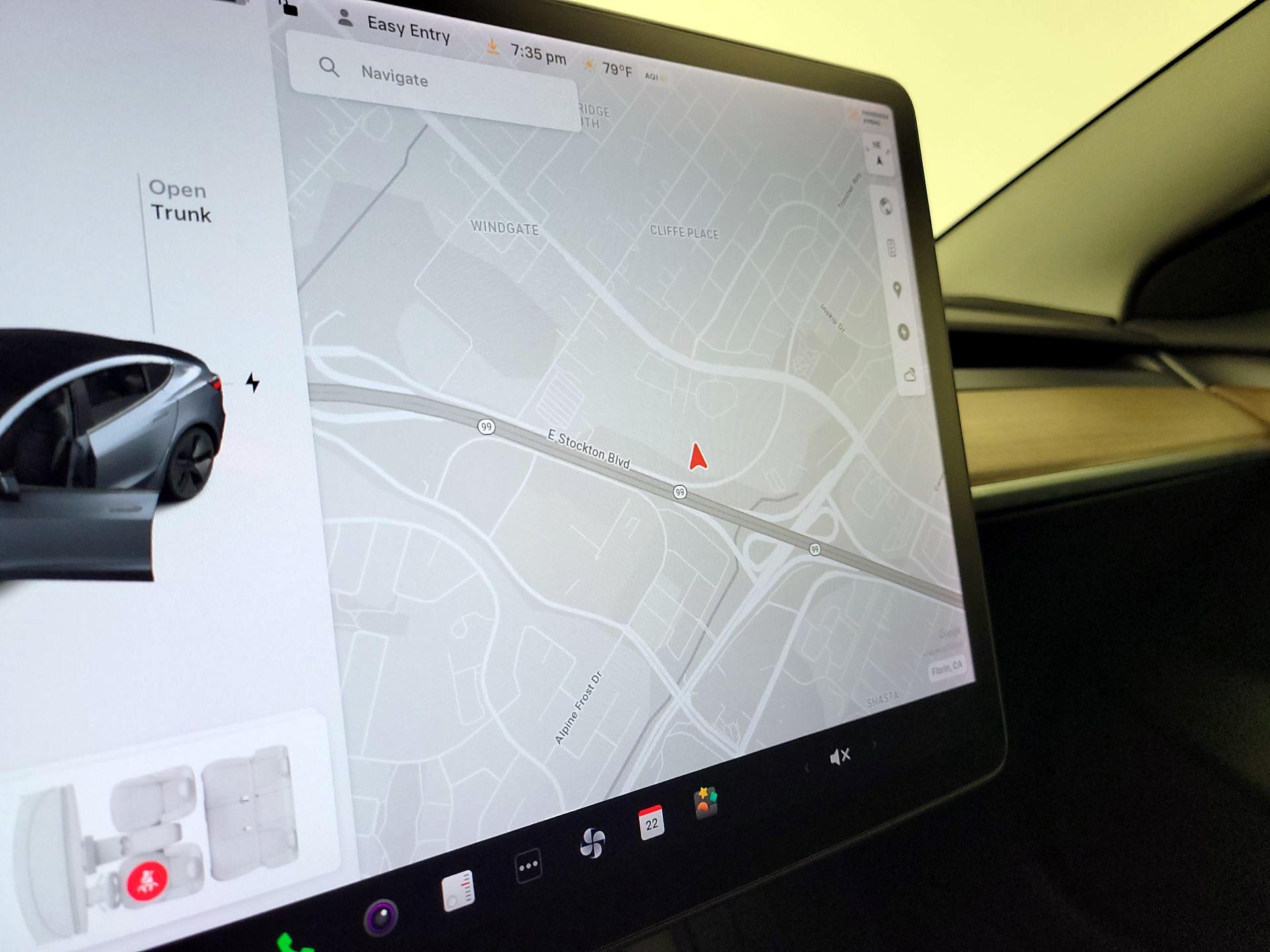 Thumbnail: 2022 Tesla Model 3 - 13