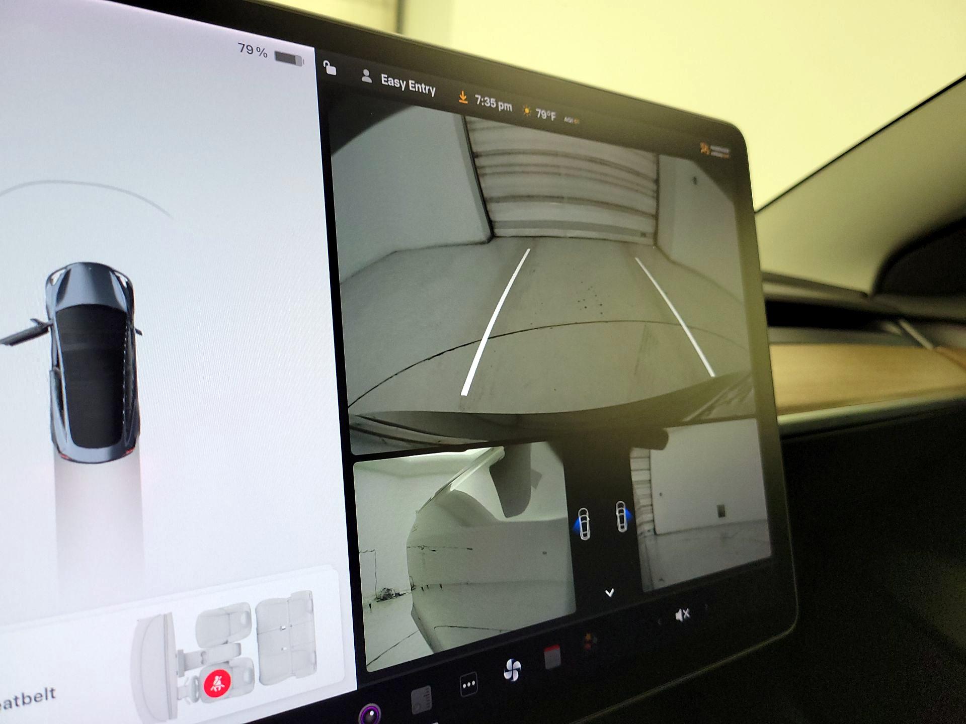 Thumbnail: 2022 Tesla Model 3 - 14