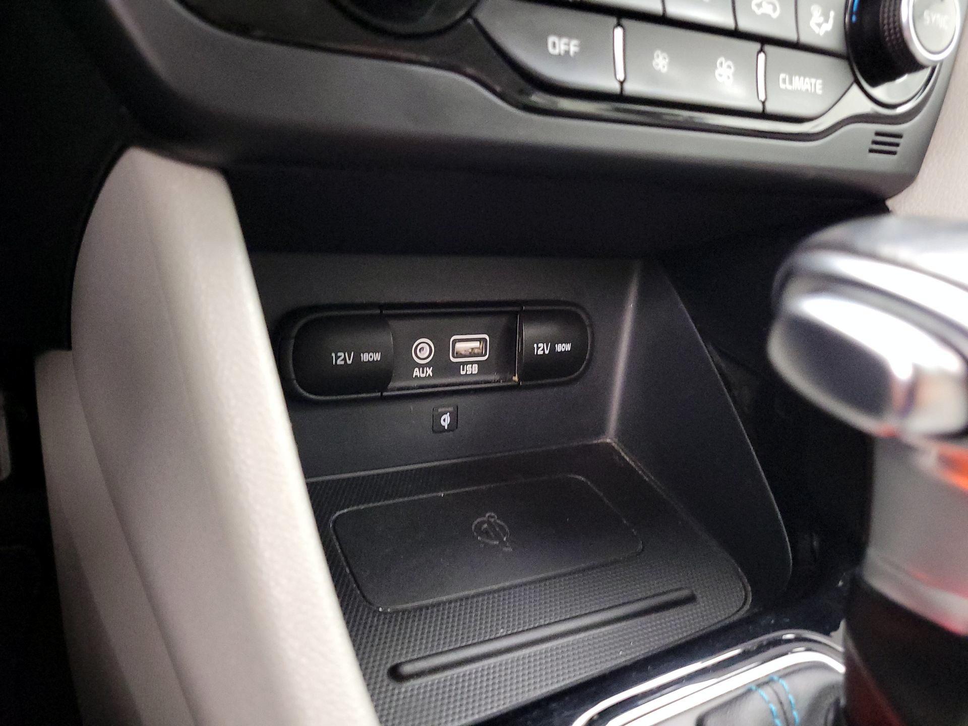 Thumbnail: 2019 Kia Niro - 19
