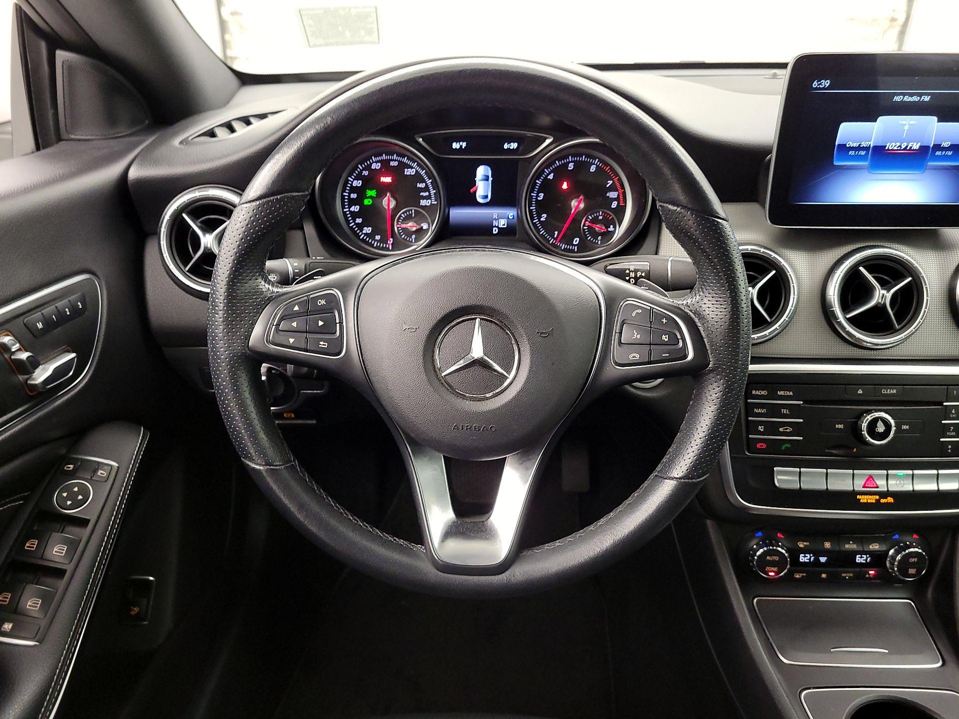 Thumbnail: 2019 Mercedes-Benz CLA - 10