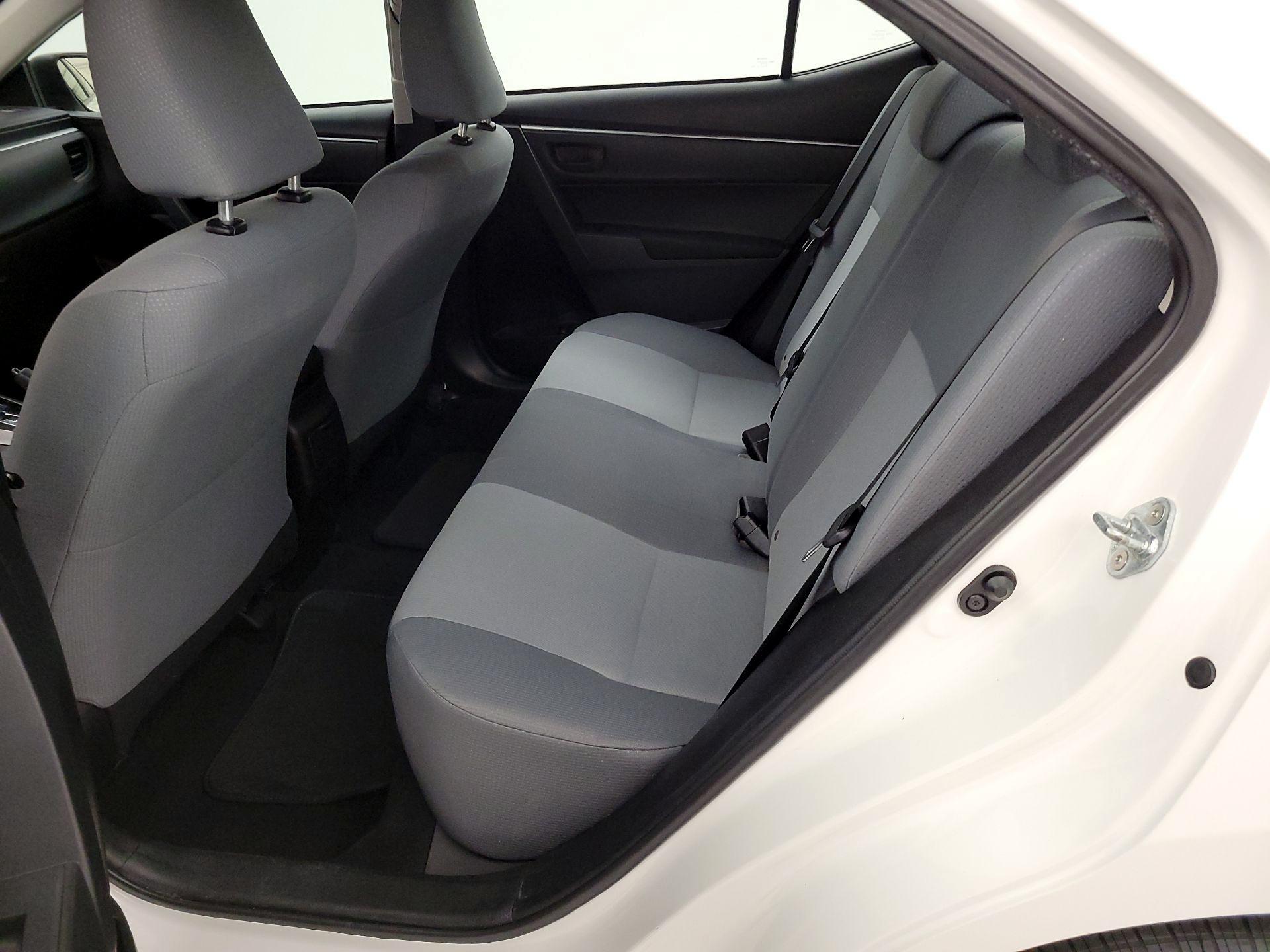 Thumbnail: 2014 Toyota Corolla - 18