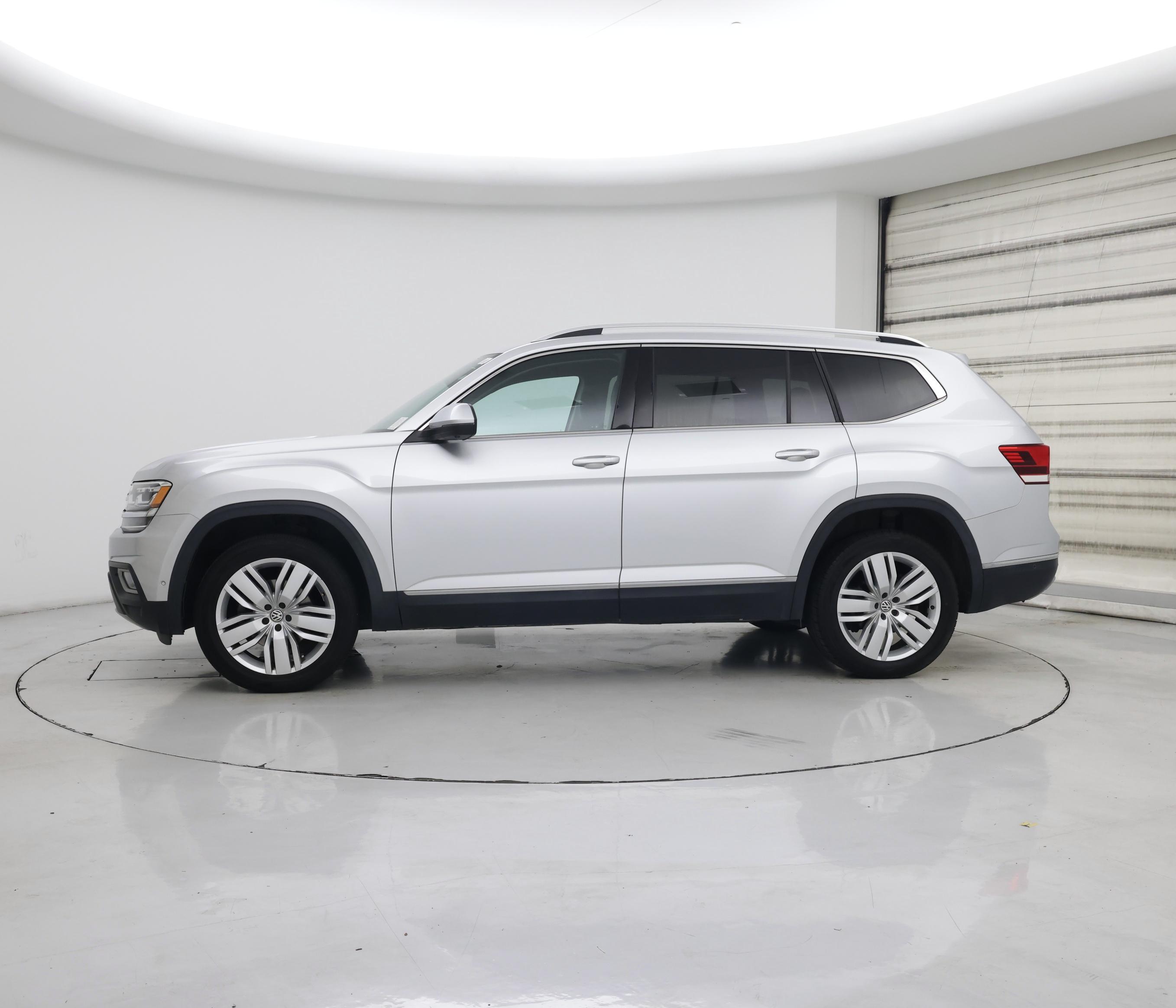 Thumbnail: 2019 Volkswagen Atlas - 3