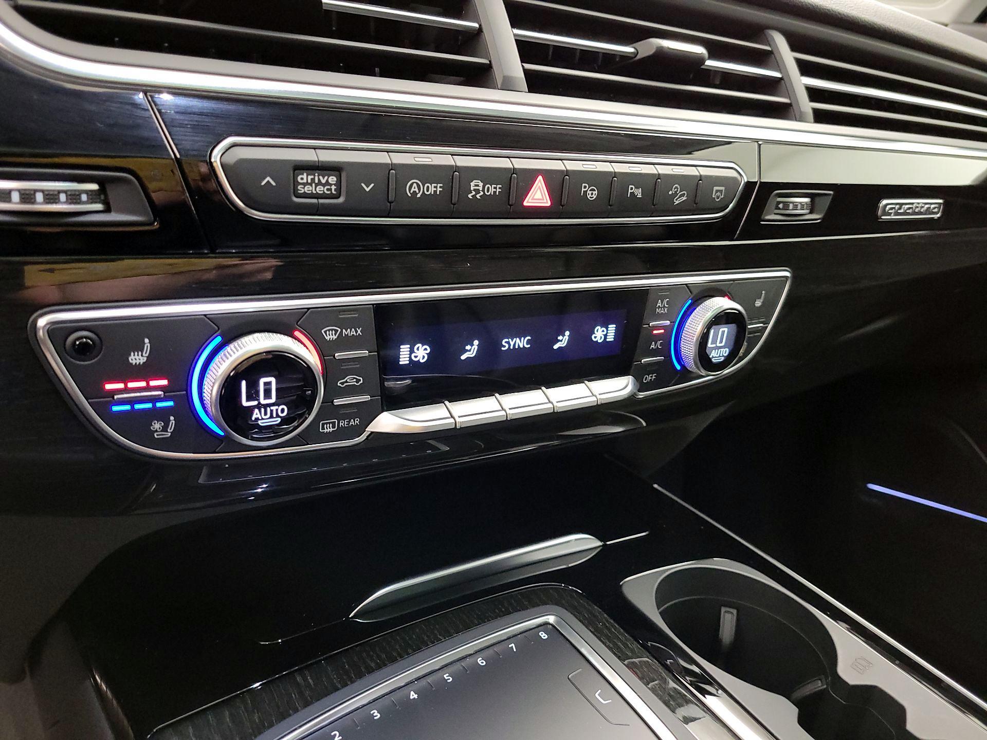 Thumbnail: 2019 Audi Q7 - 15