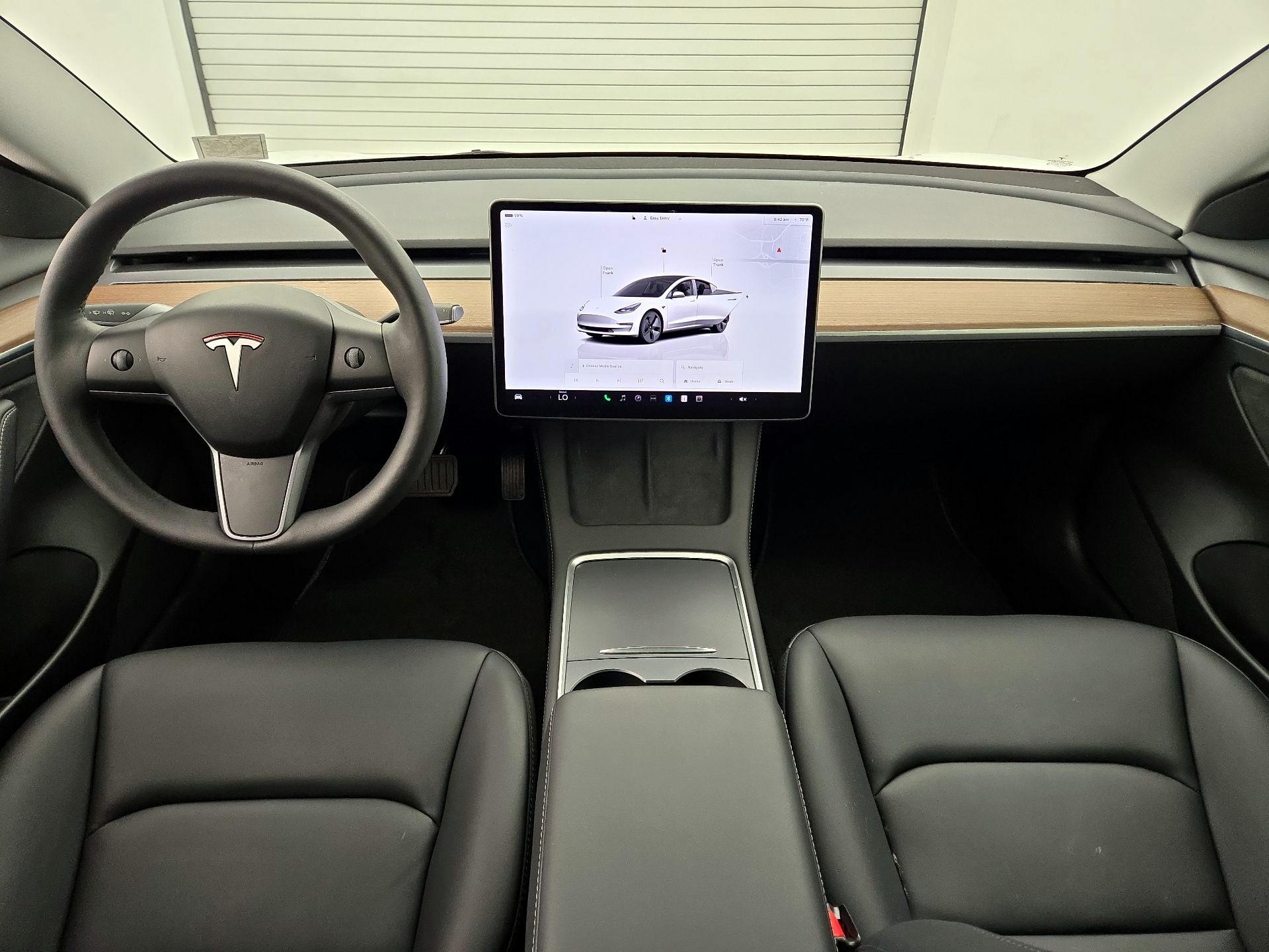 Thumbnail: 2023 Tesla Model 3 - 9