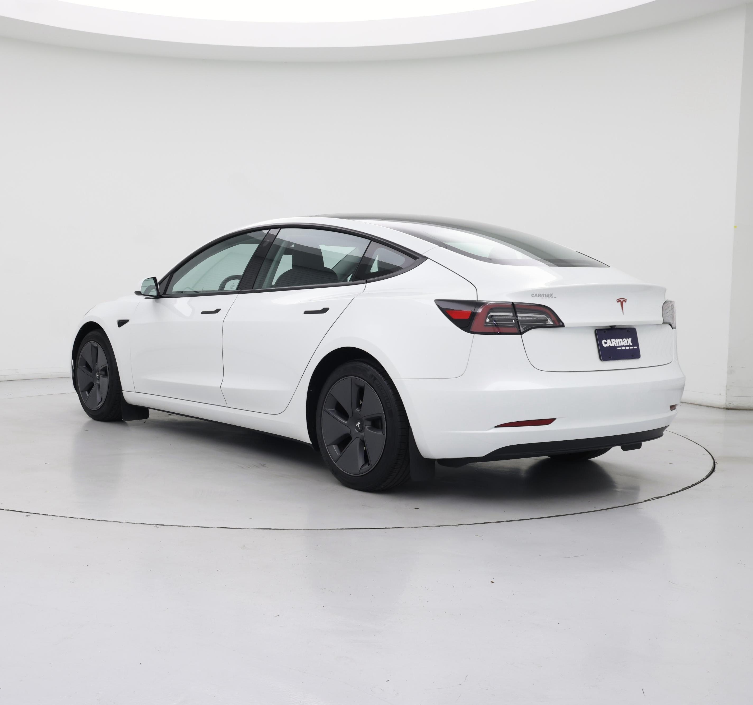 Thumbnail: 2023 Tesla Model 3 - 2
