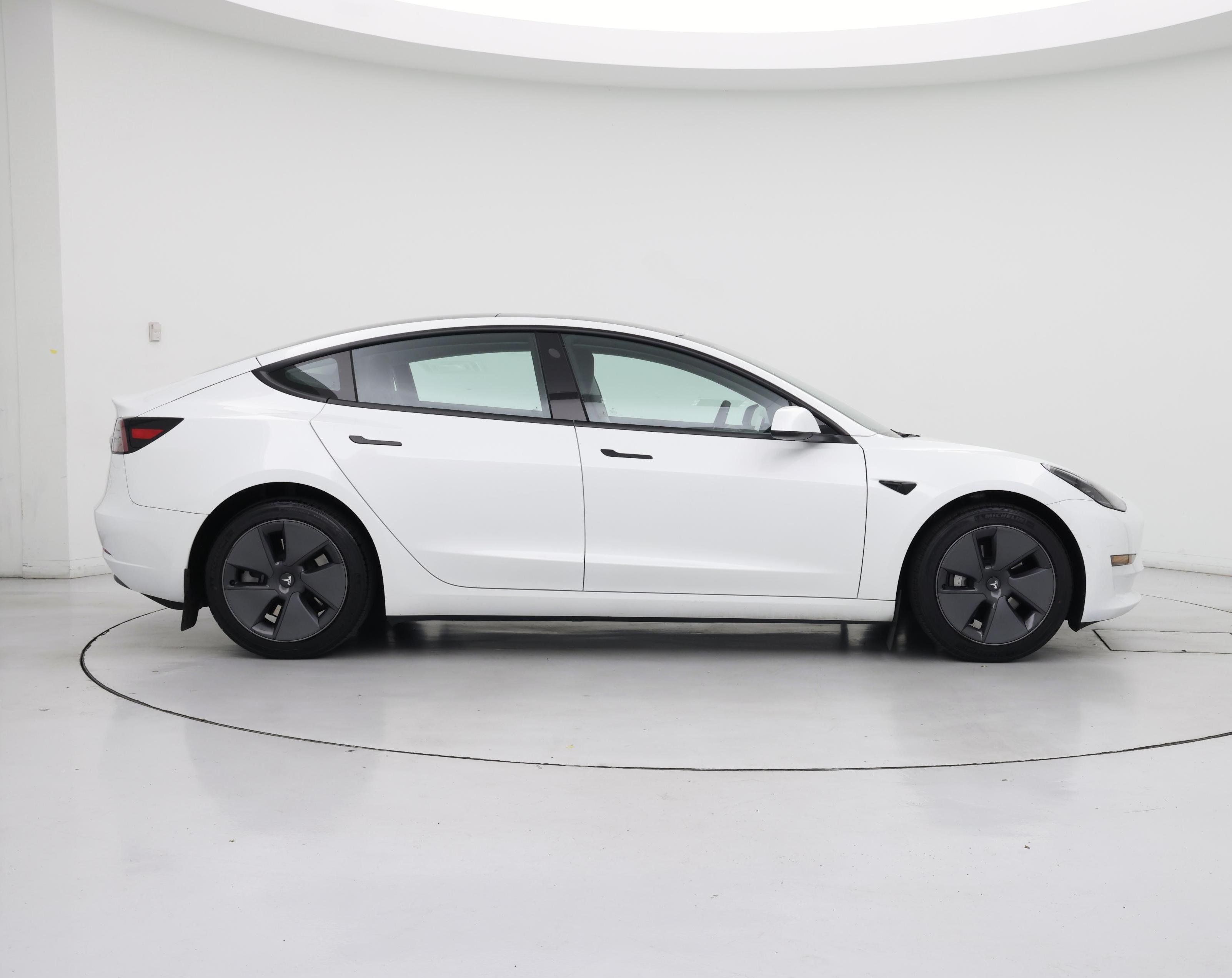 Thumbnail: 2023 Tesla Model 3 - 7