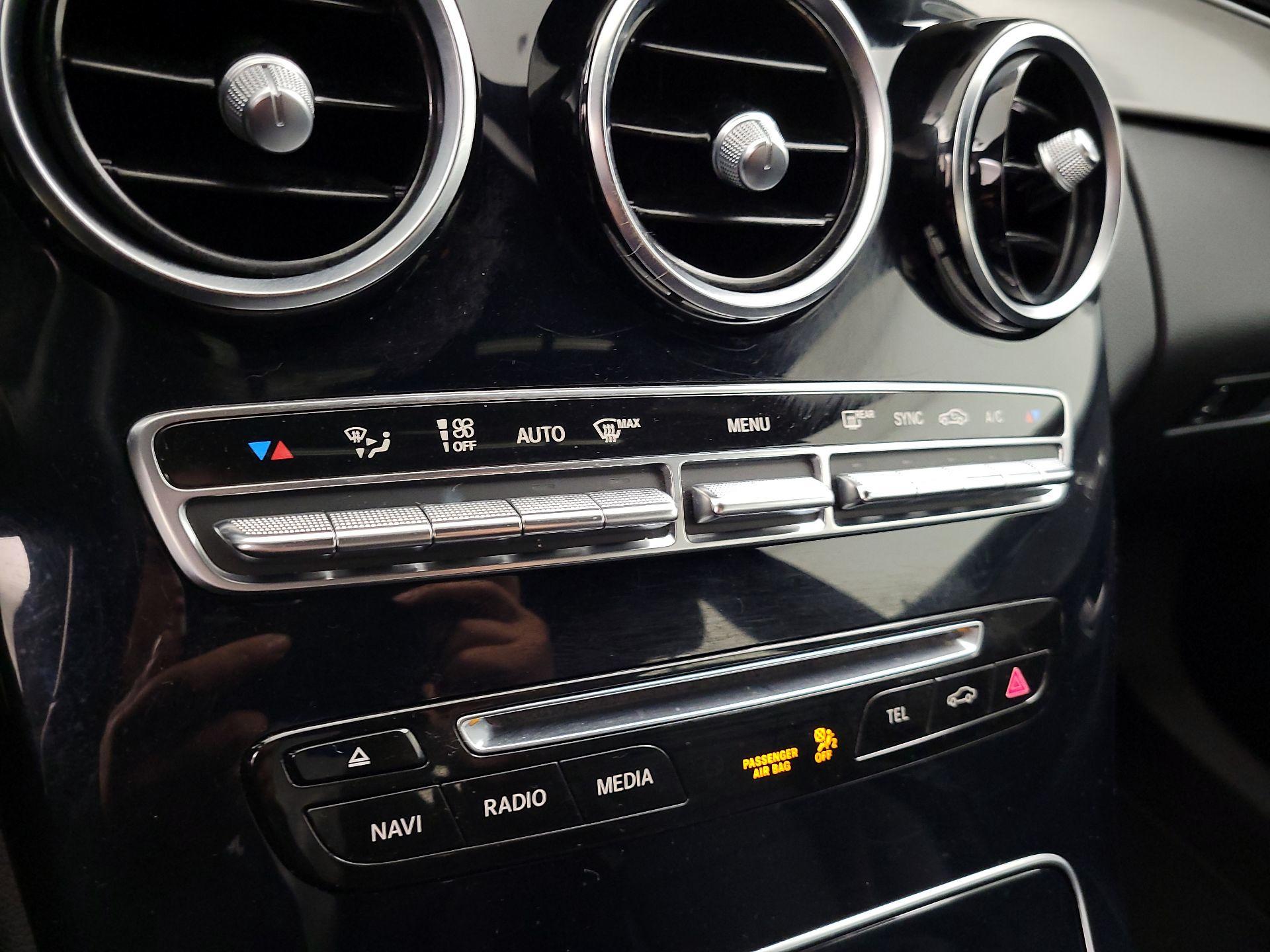 Thumbnail: 2018 Mercedes-Benz C-Class - 16