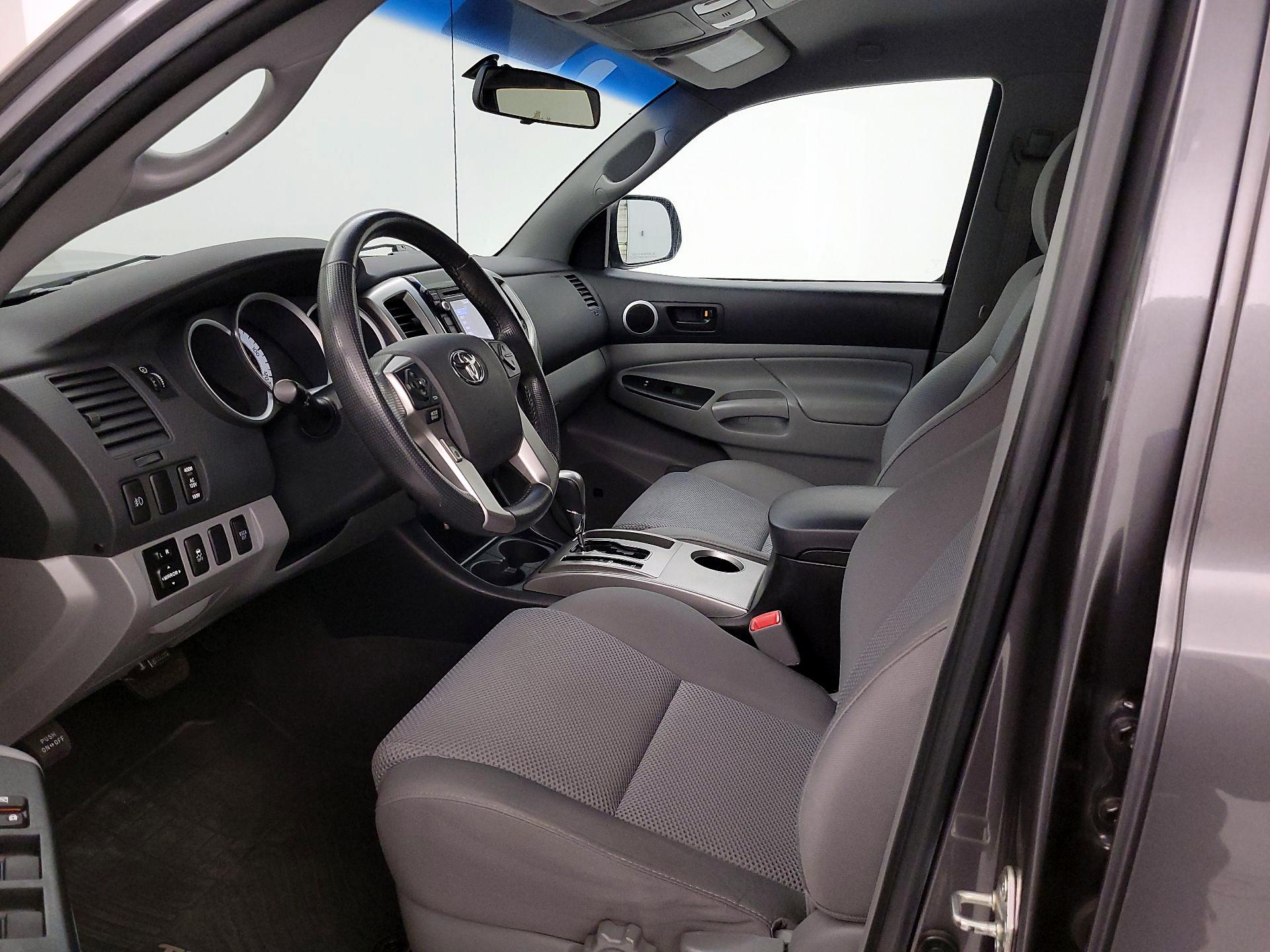 Thumbnail: 2014 Toyota Tacoma - 11