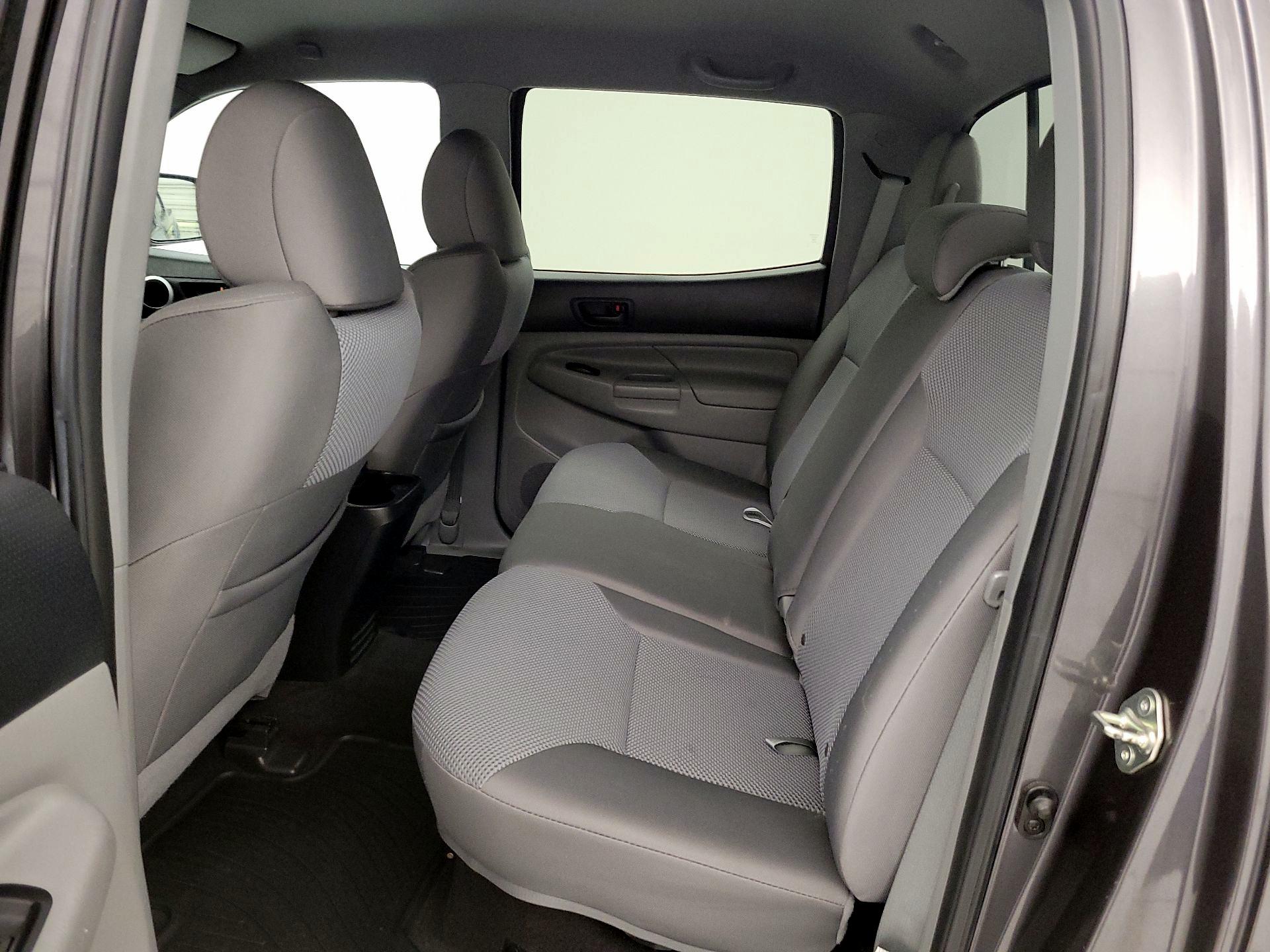 Thumbnail: 2014 Toyota Tacoma - 19