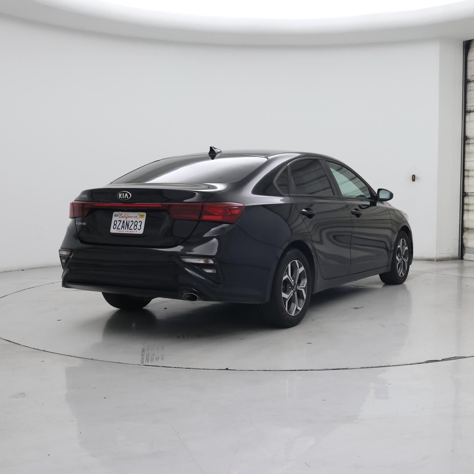 Thumbnail: 2020 Kia Forte - 8