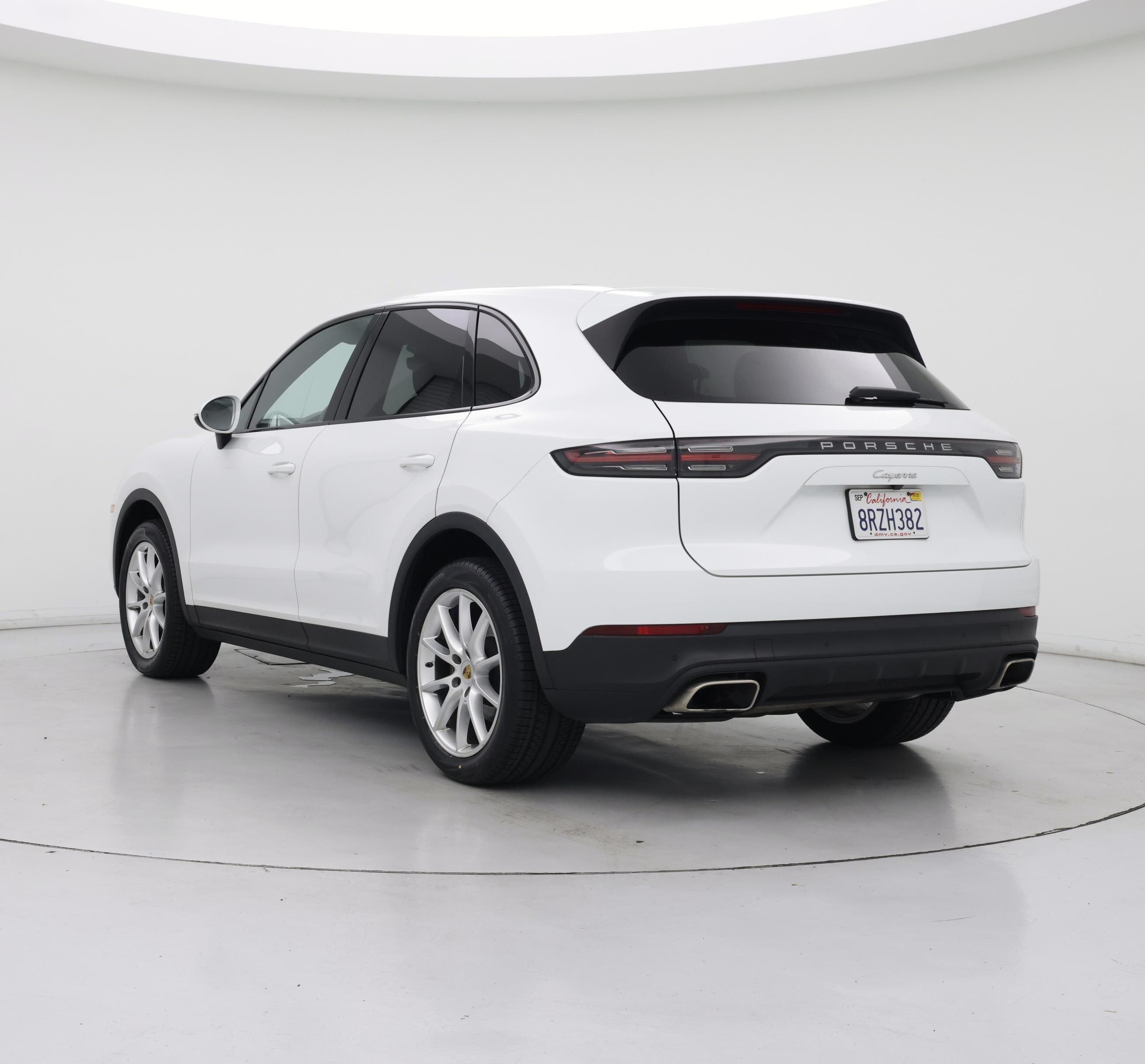 Thumbnail: 2020 Porsche Cayenne - 2