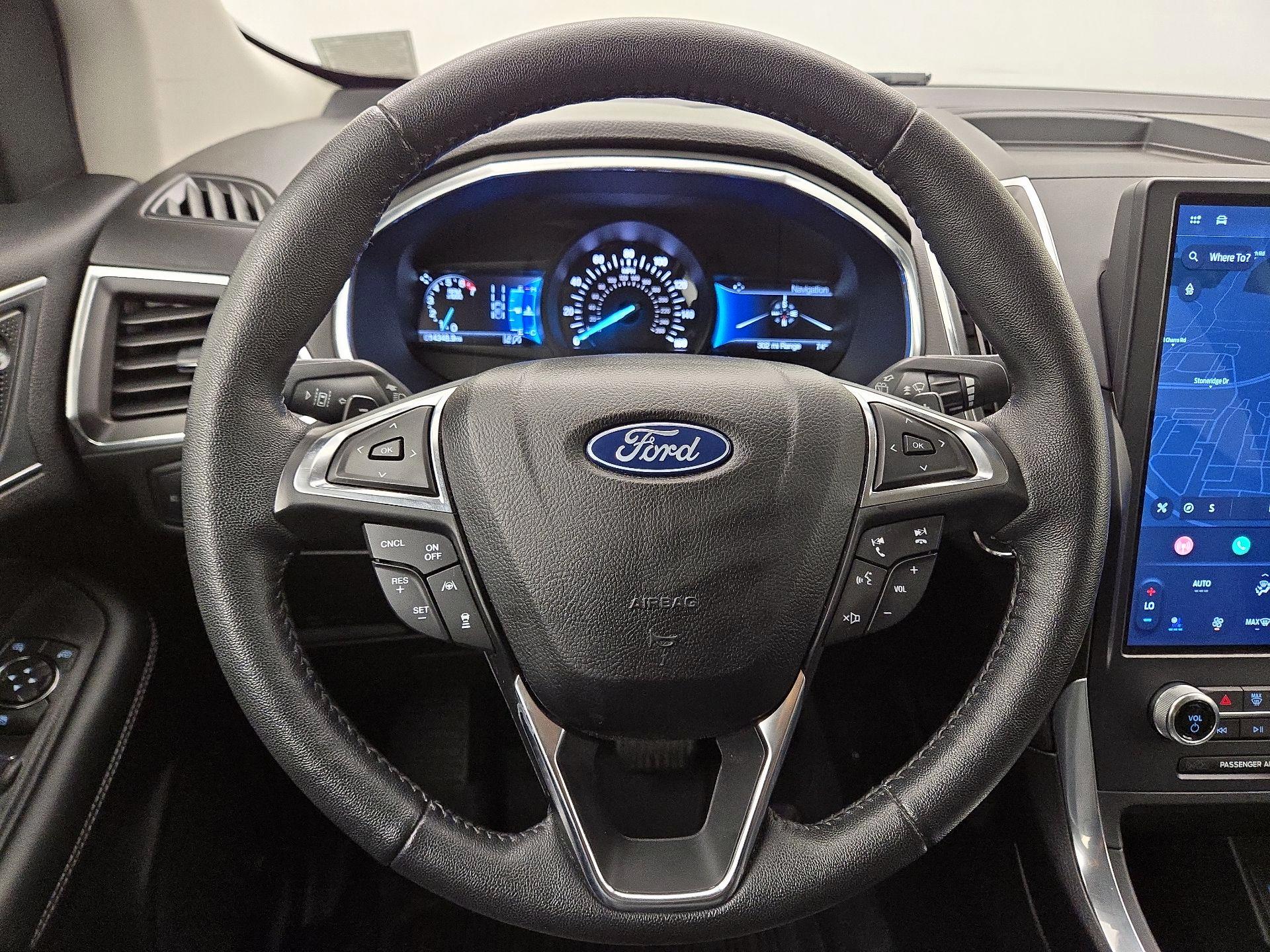 Thumbnail: 2021 Ford Edge - 10