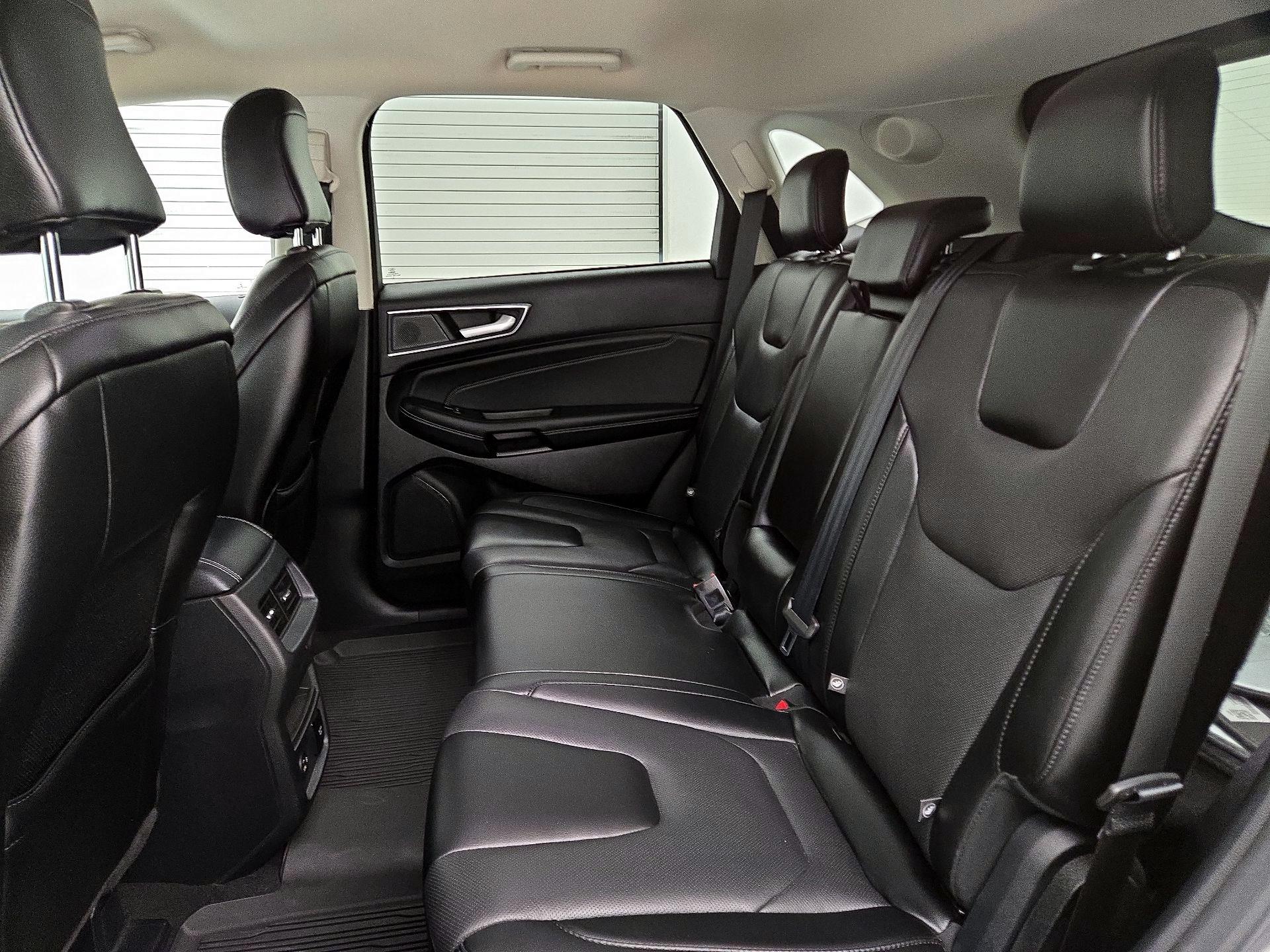 Thumbnail: 2021 Ford Edge - 20