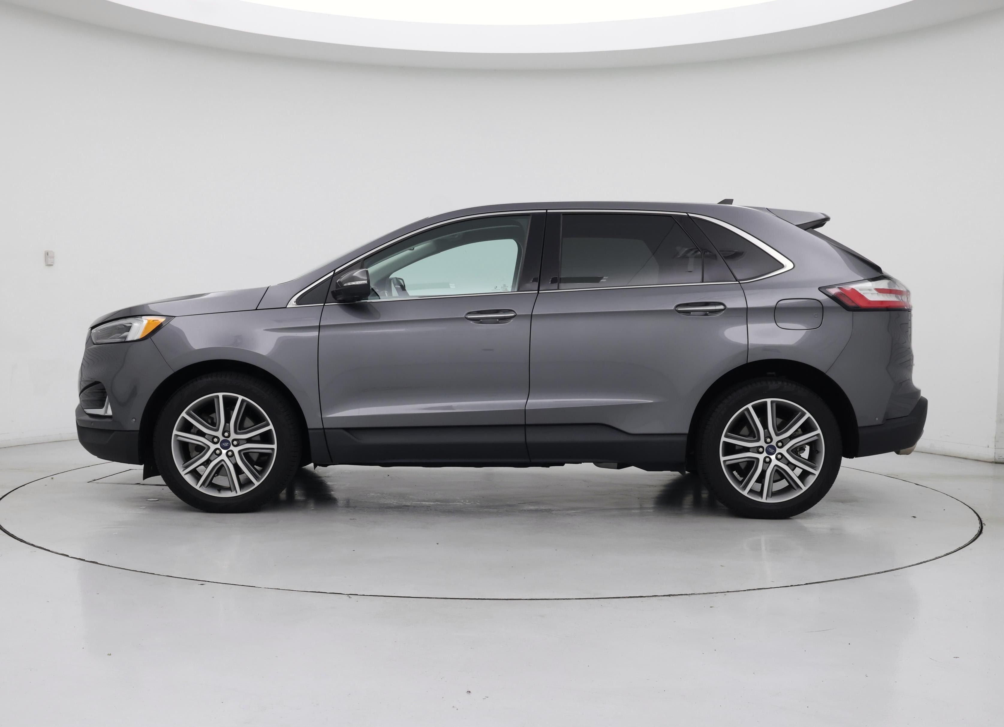 Thumbnail: 2021 Ford Edge - 3