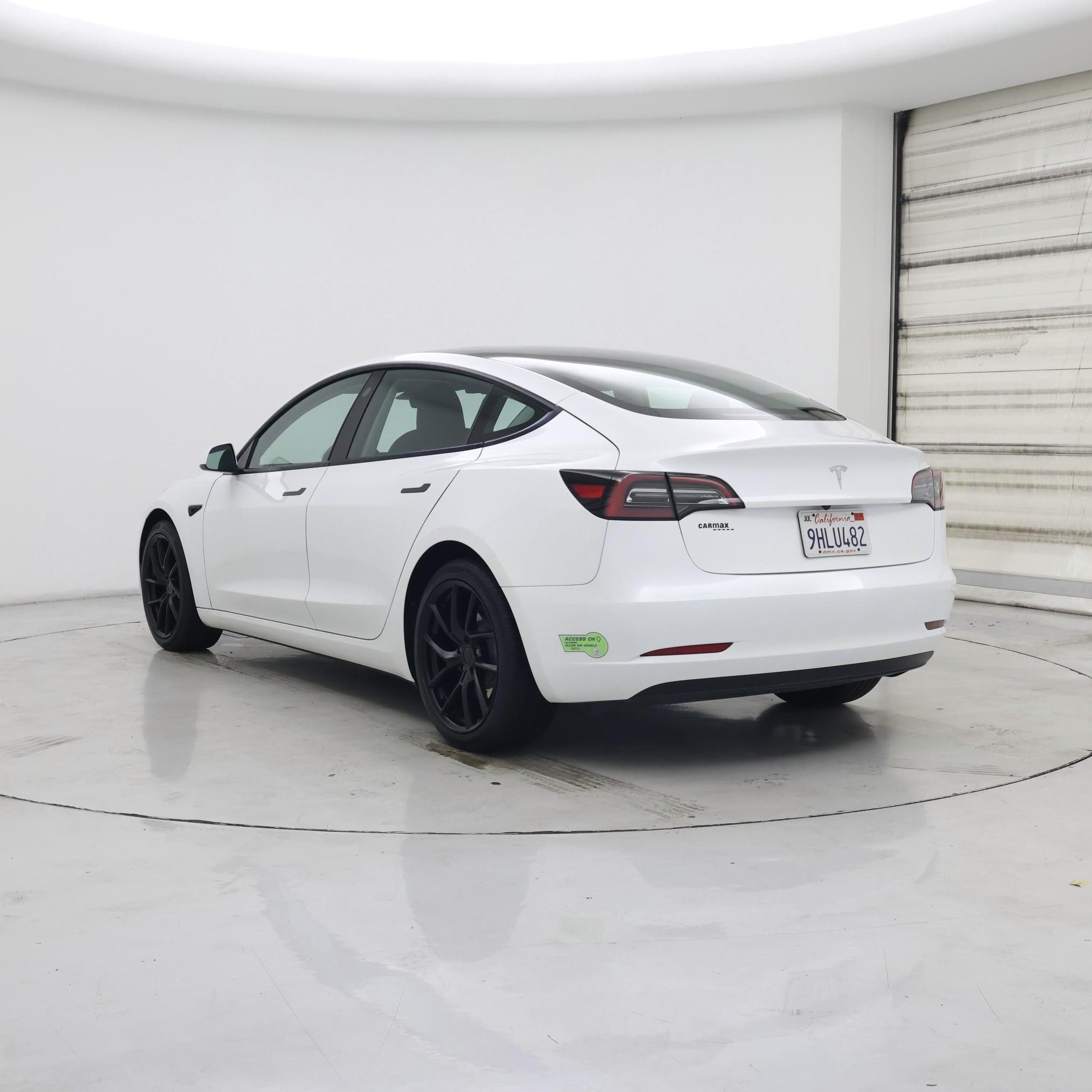 Thumbnail: 2023 Tesla Model 3 - 2