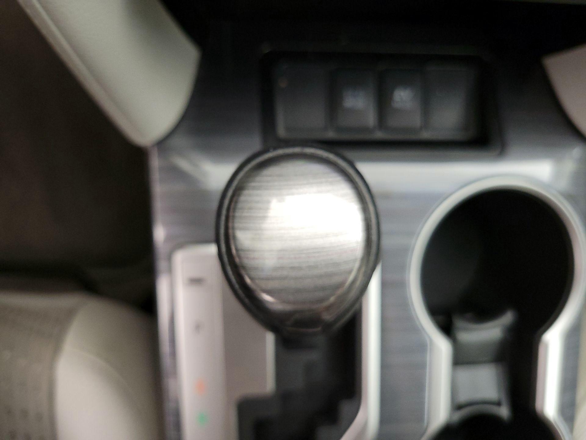 Thumbnail: 2014 Toyota Camry - 17