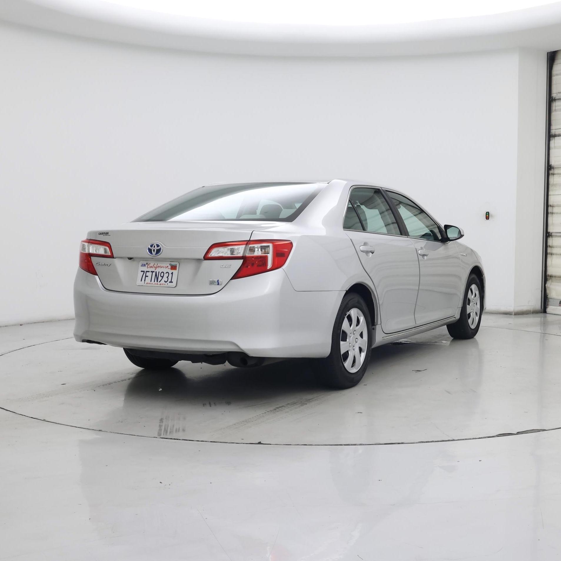 Thumbnail: 2014 Toyota Camry - 8
