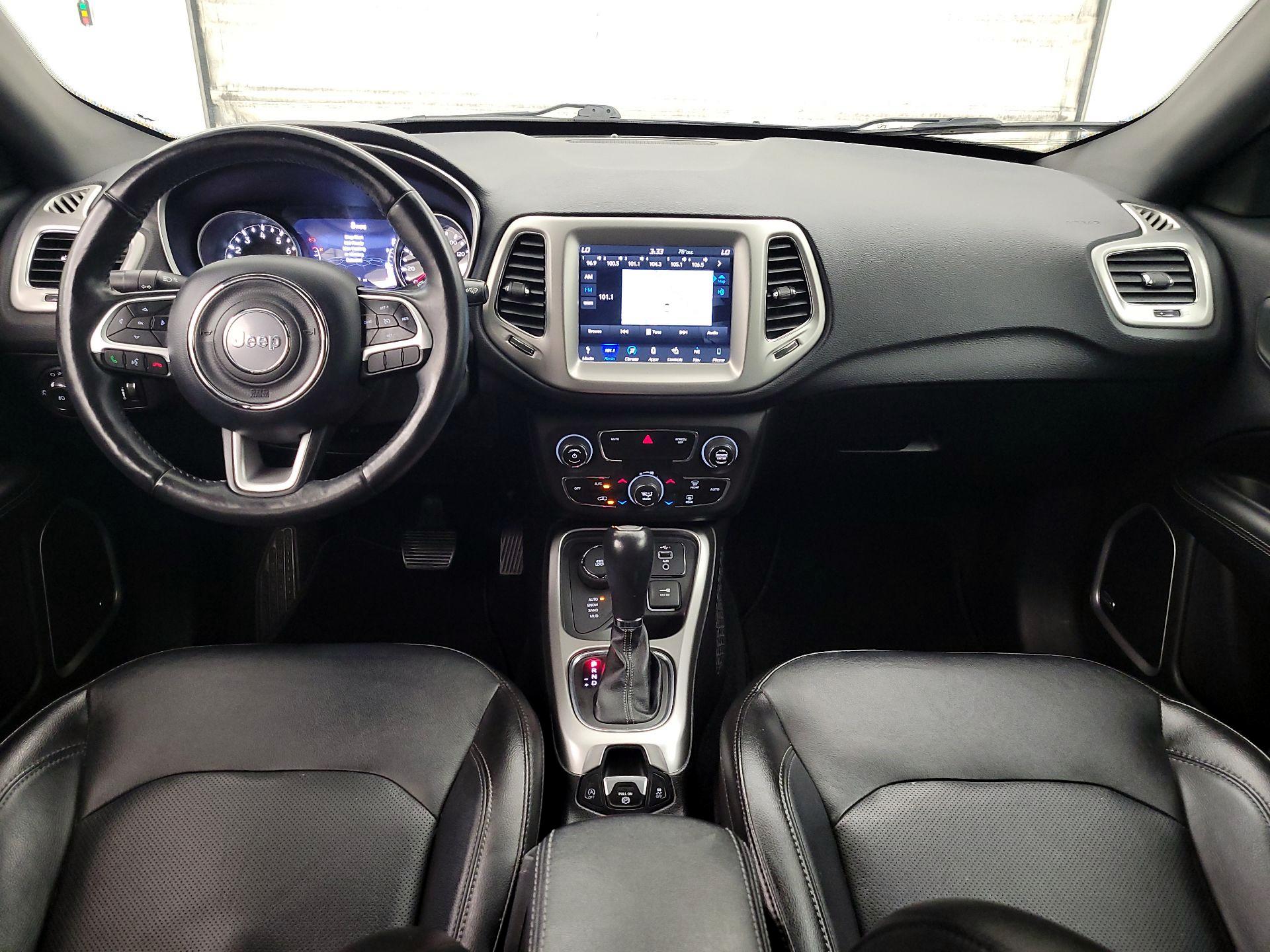 Thumbnail: 2020 Jeep Compass - 9