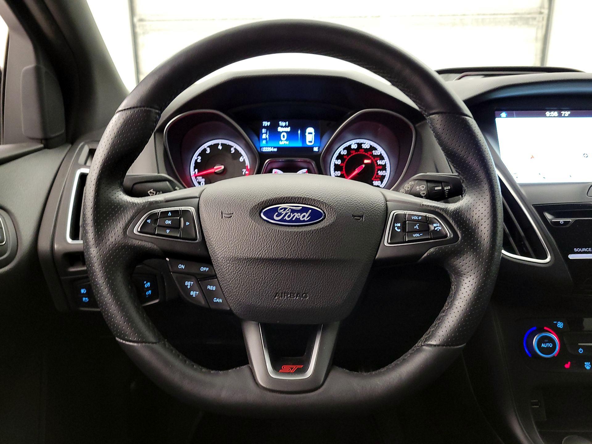 Thumbnail: 2018 Ford Focus - 10