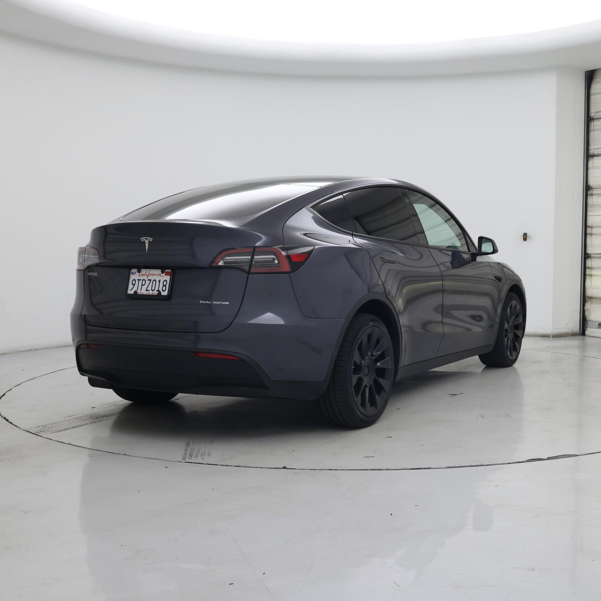 Thumbnail: 2023 Tesla Model Y - 8