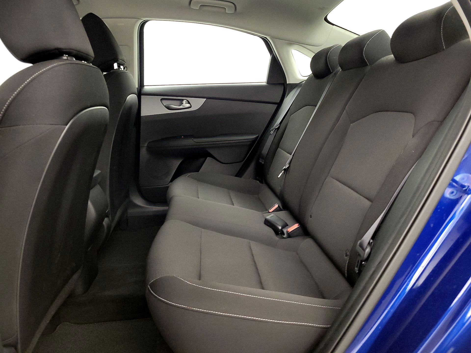 Thumbnail: 2021 Kia Forte - 18