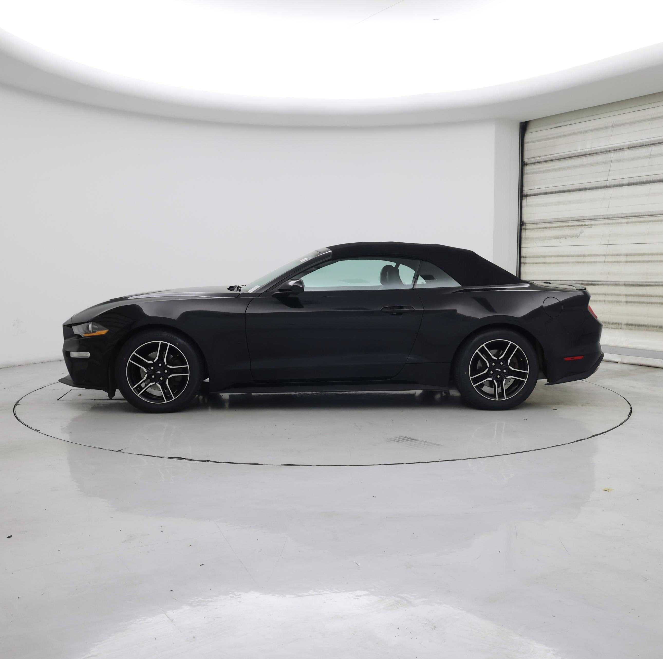 Thumbnail: 2021 Ford Mustang - 3