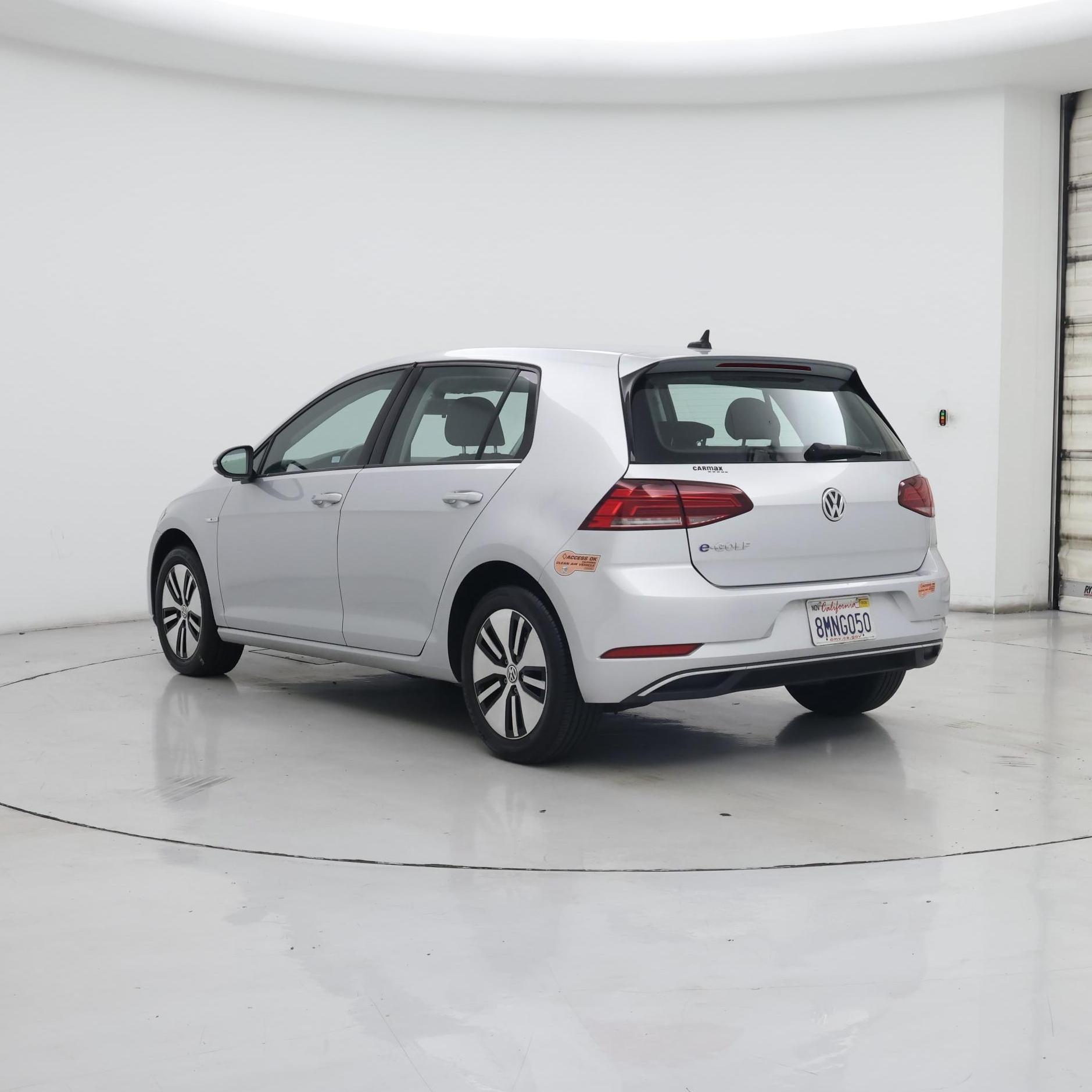 Thumbnail: 2019 Volkswagen e-Golf - 2
