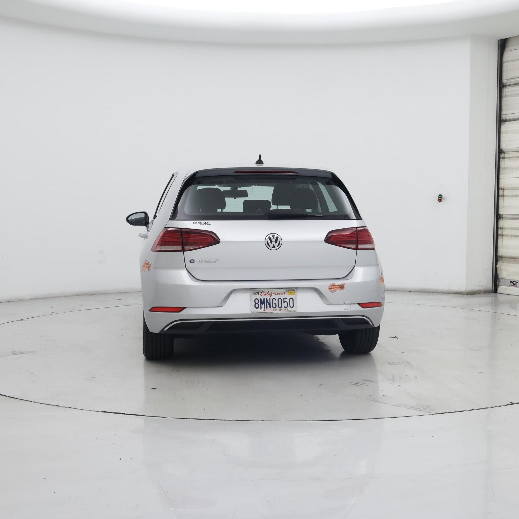 Thumbnail: 2019 Volkswagen e-Golf - 6