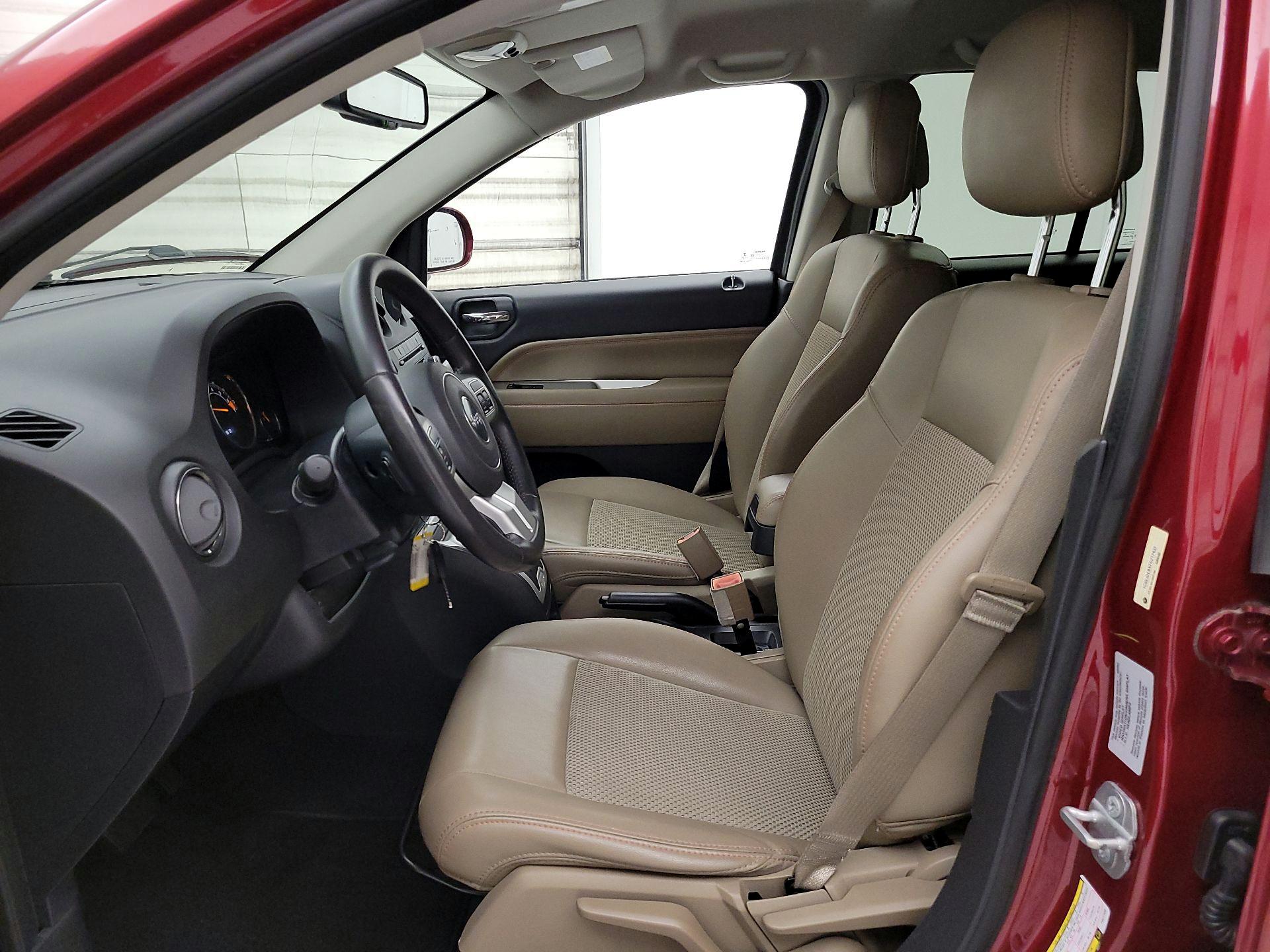 Thumbnail: 2015 Jeep Compass - 11