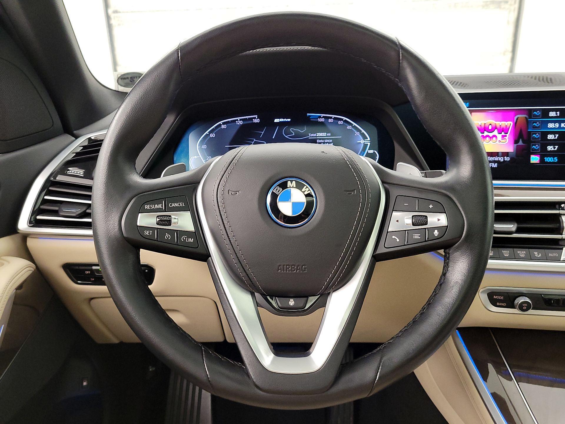 Thumbnail: 2022 BMW X5 - 10
