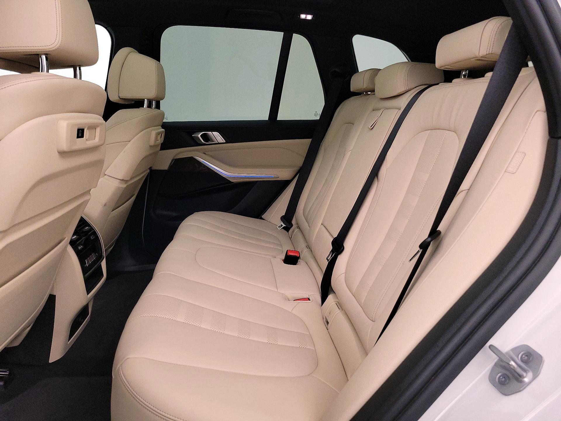 Thumbnail: 2022 BMW X5 - 18