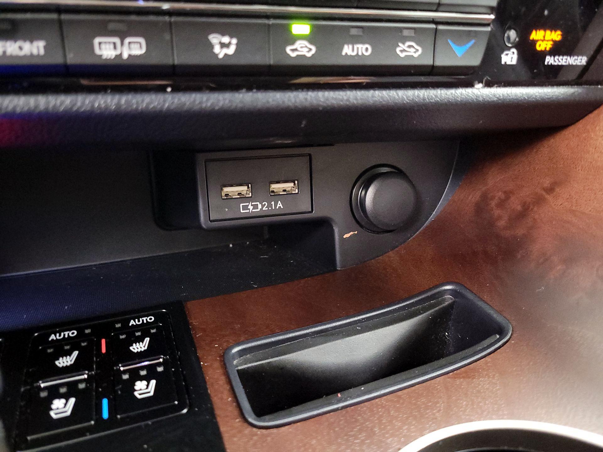 Thumbnail: 2020 Lexus RX - 19