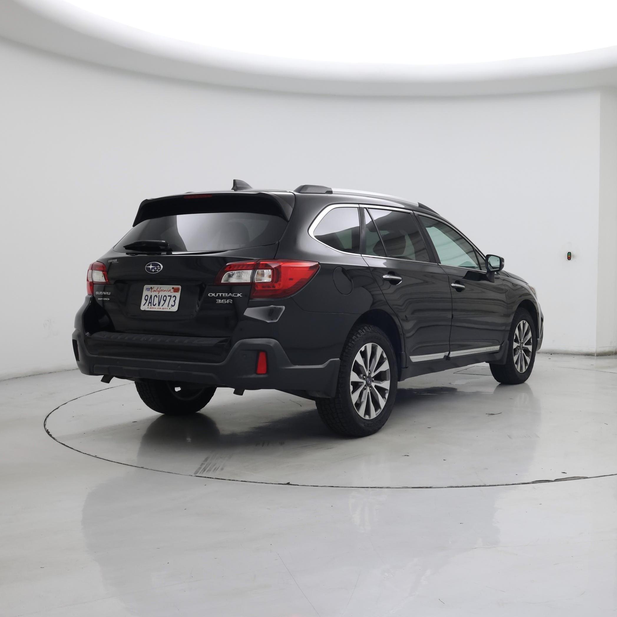 Thumbnail: 2018 Subaru Outback - 8