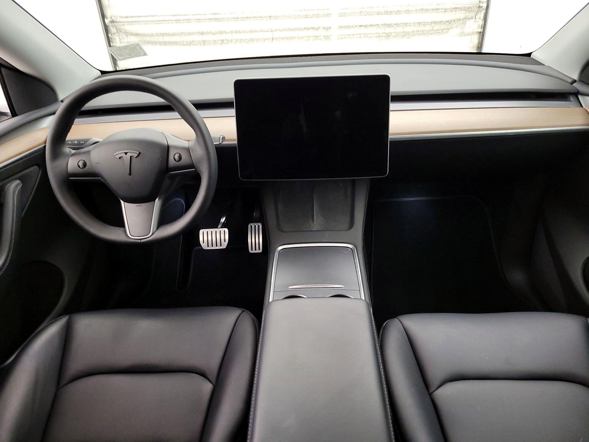 Thumbnail: 2023 Tesla Model Y - 9