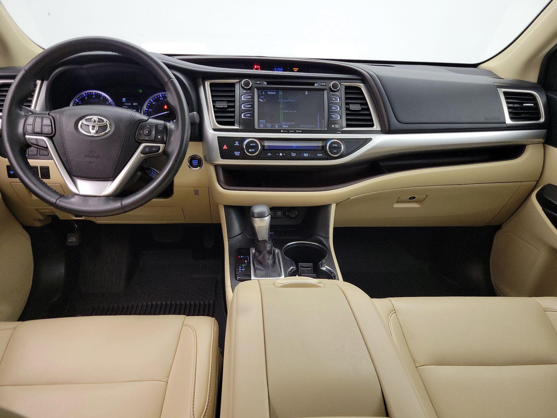Thumbnail: 2019 Toyota Highlander - 9
