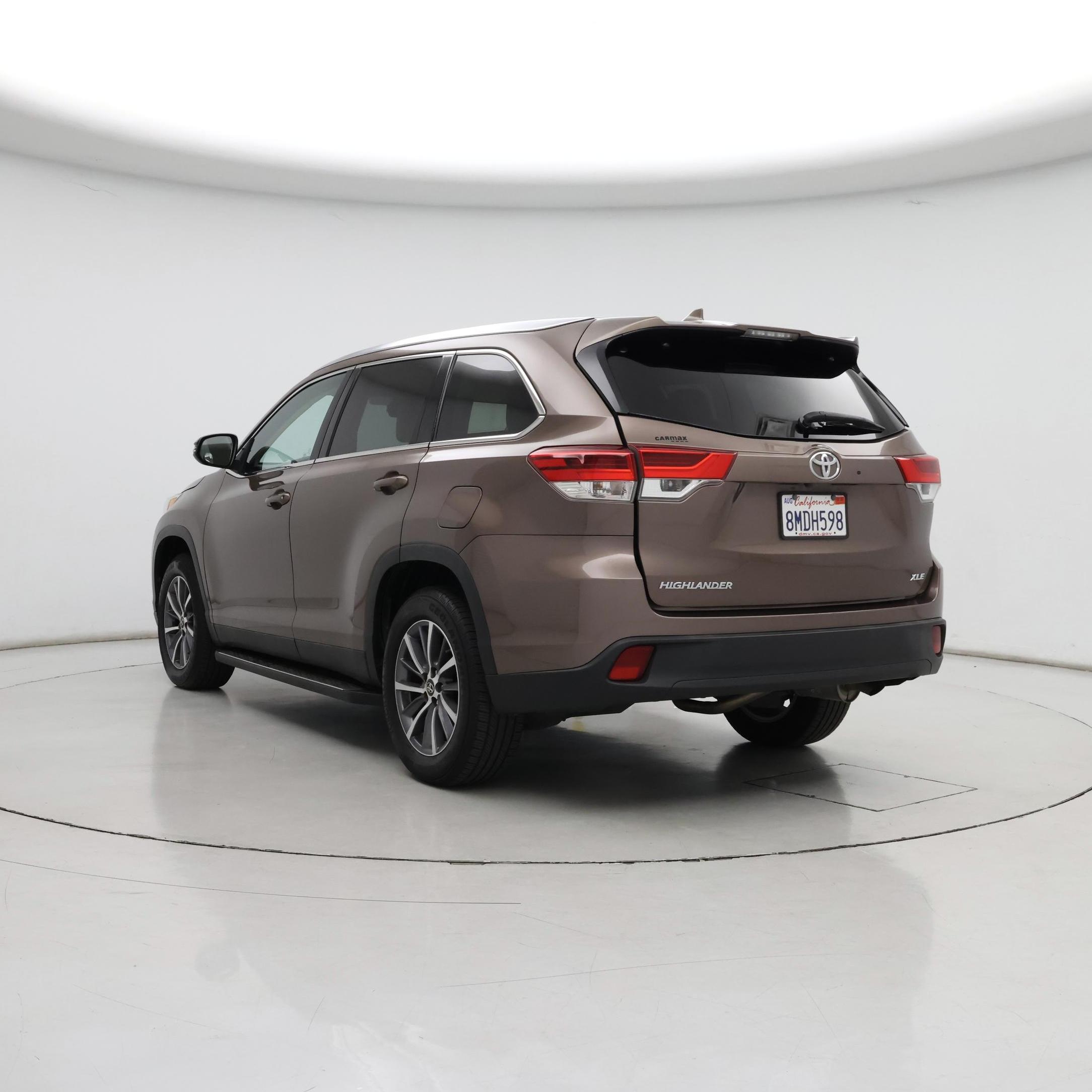 Thumbnail: 2019 Toyota Highlander - 2