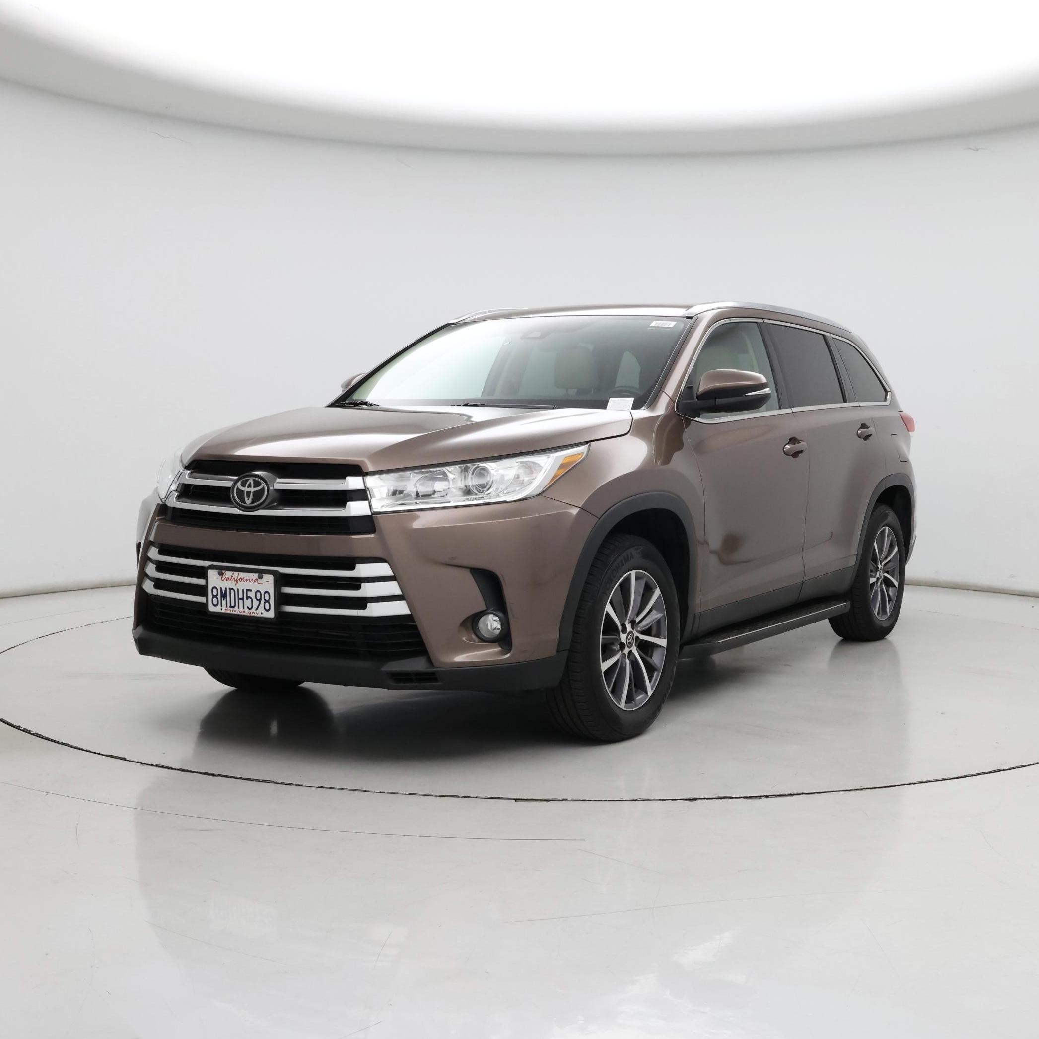 Thumbnail: 2019 Toyota Highlander - 4