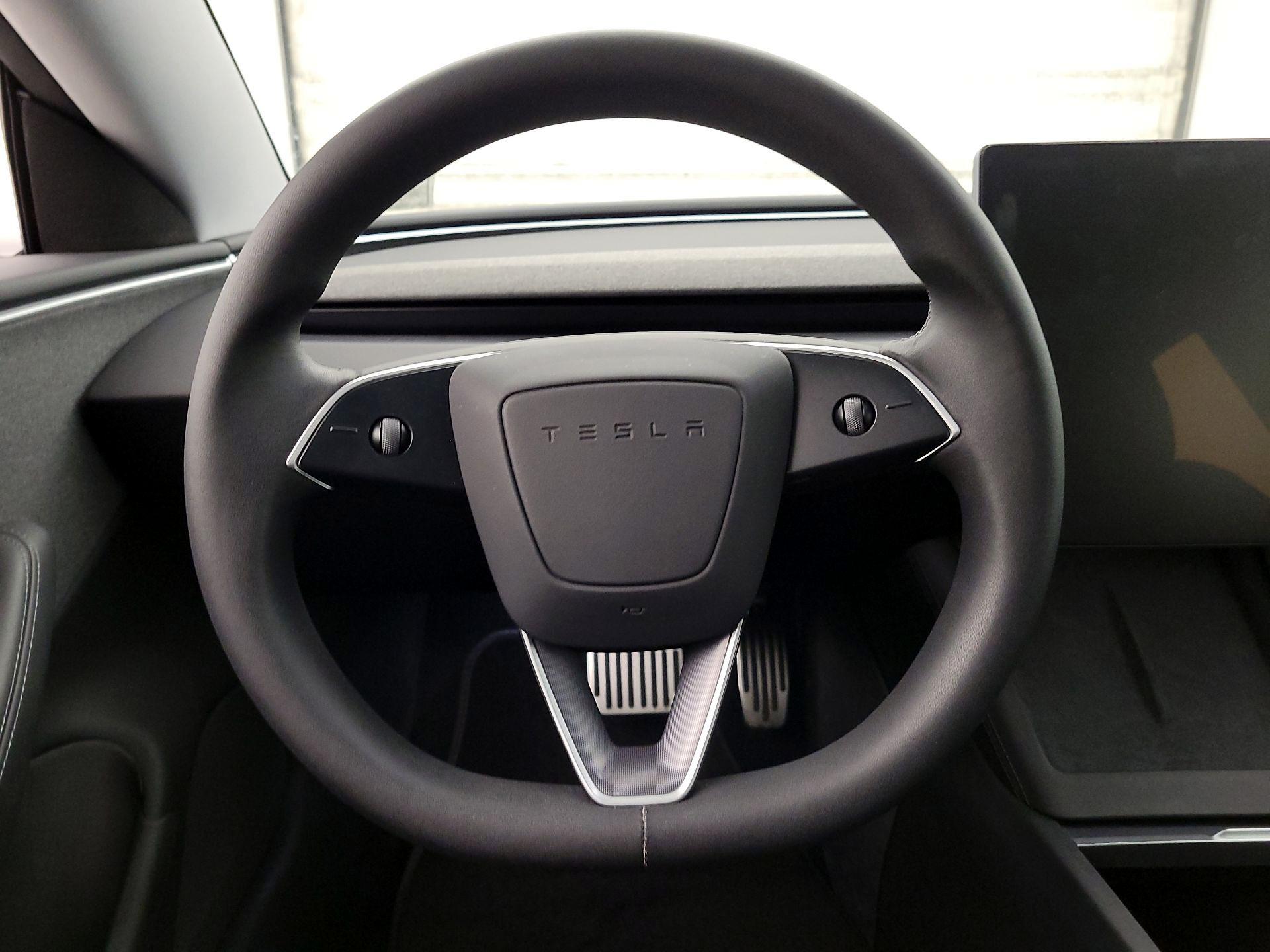 Thumbnail: 2024 Tesla Model 3 - 10