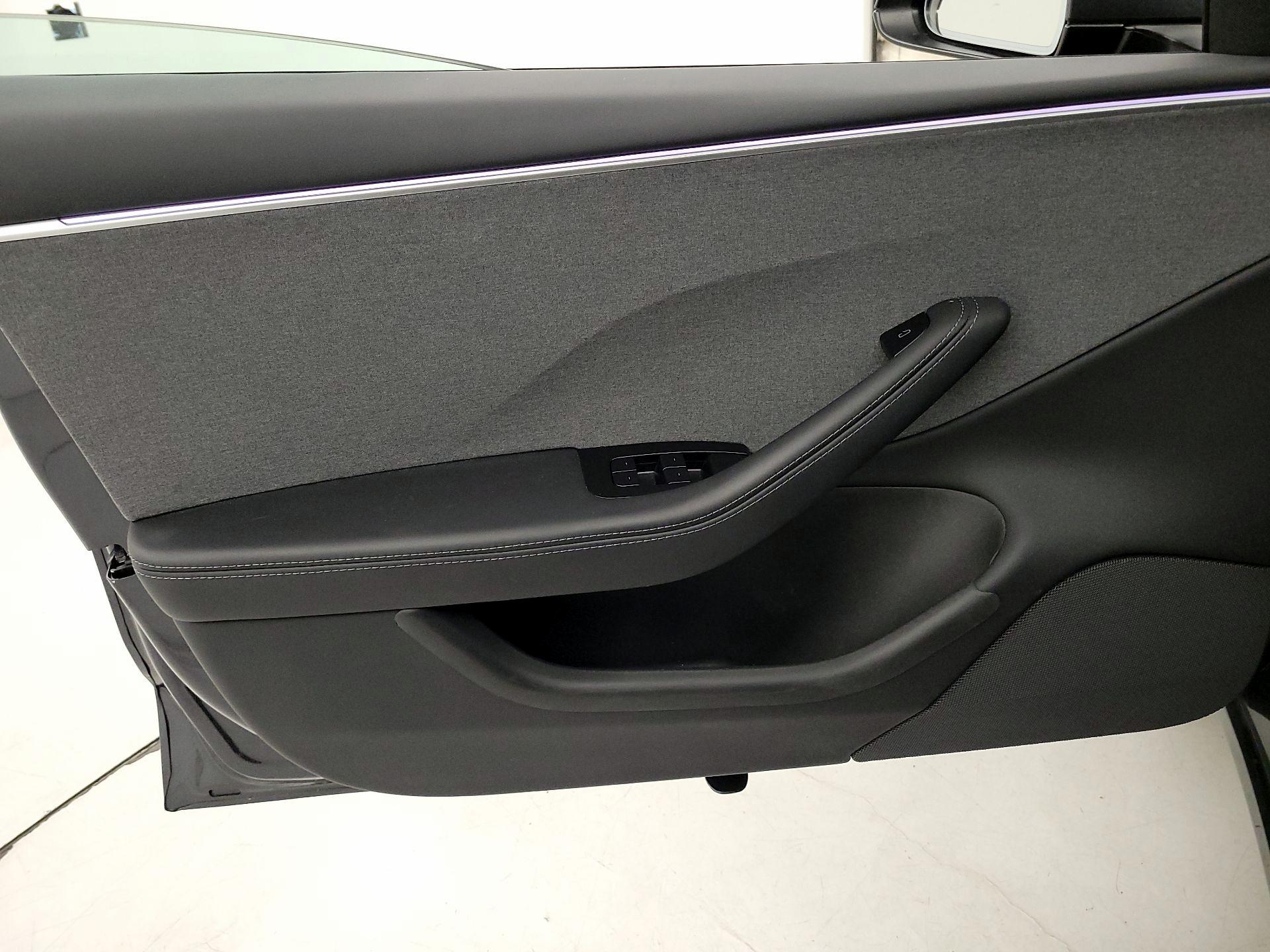 Thumbnail: 2024 Tesla Model 3 - 12