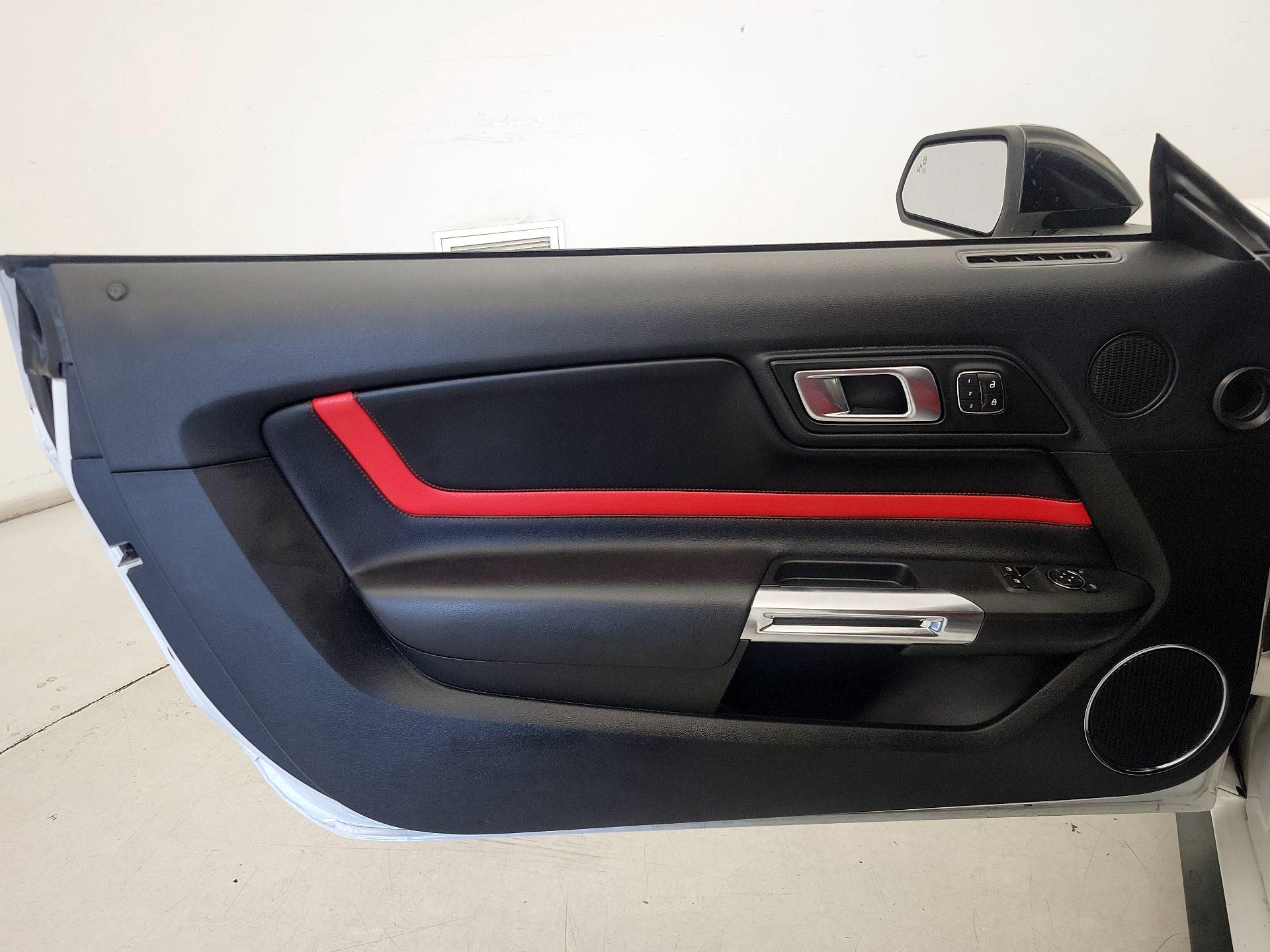 Thumbnail: 2019 Ford Mustang - 12