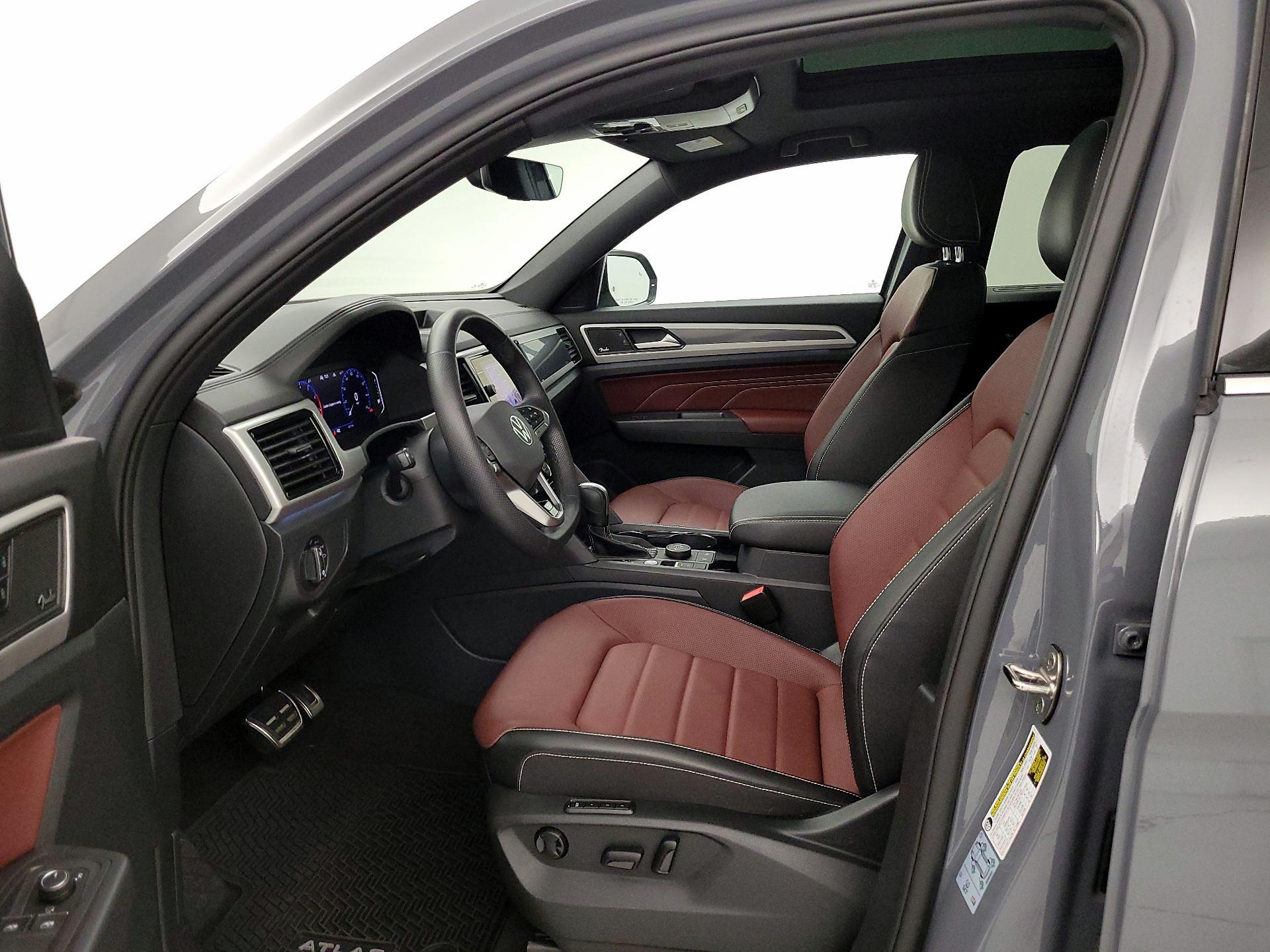 Thumbnail: 2021 Volkswagen Atlas - 11