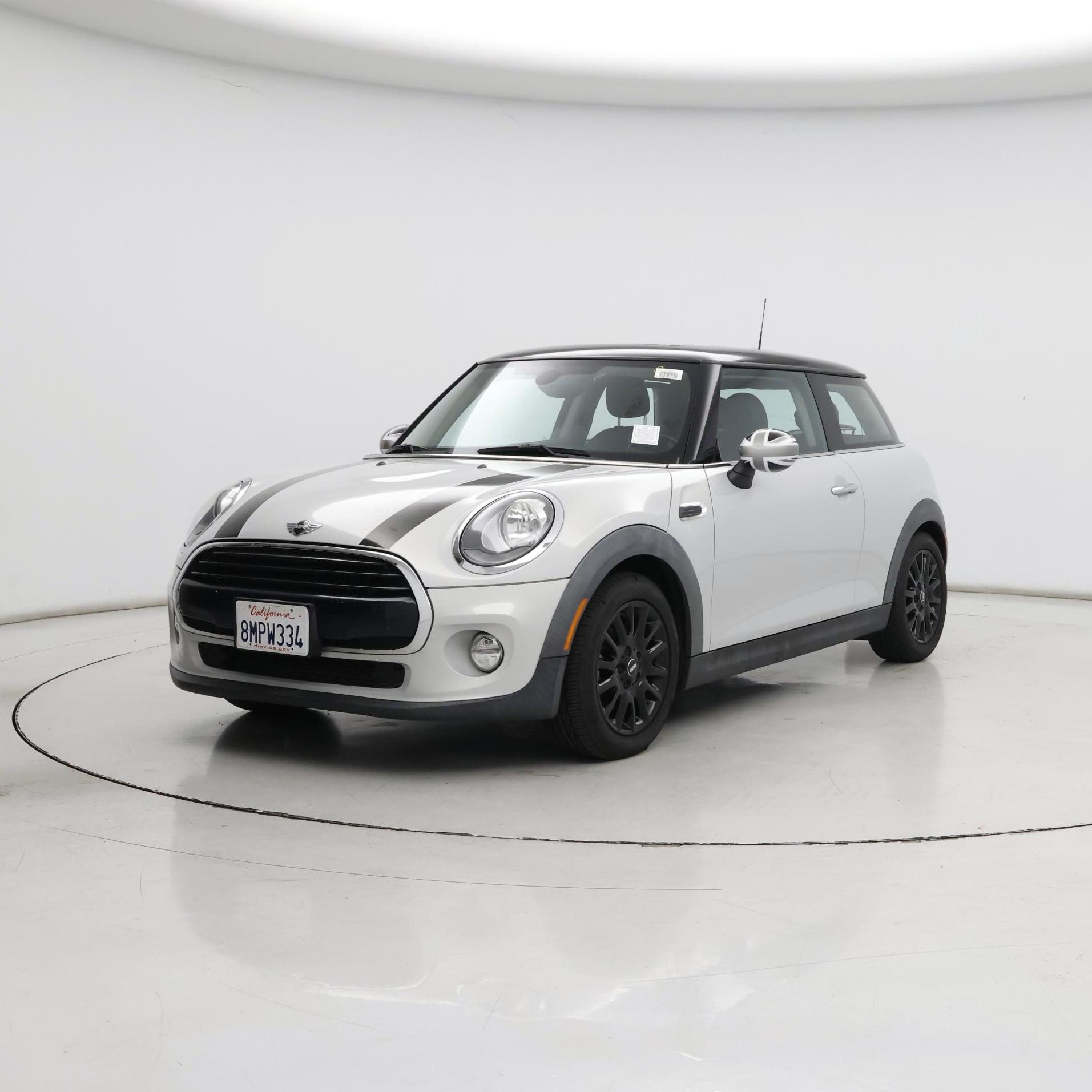 Thumbnail: 2016 MINI Cooper Hardtop - 4