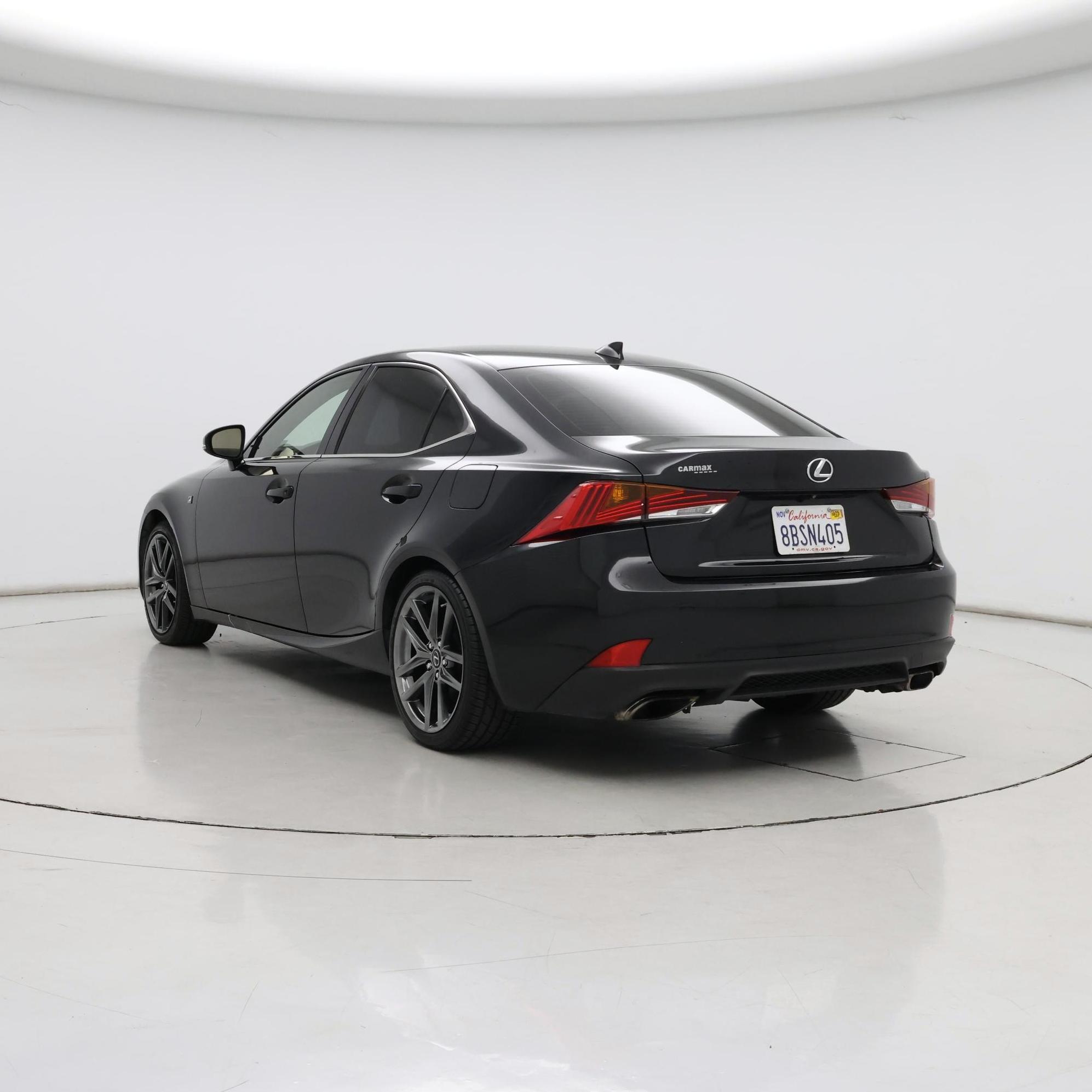 Thumbnail: 2017 Lexus IS - 2