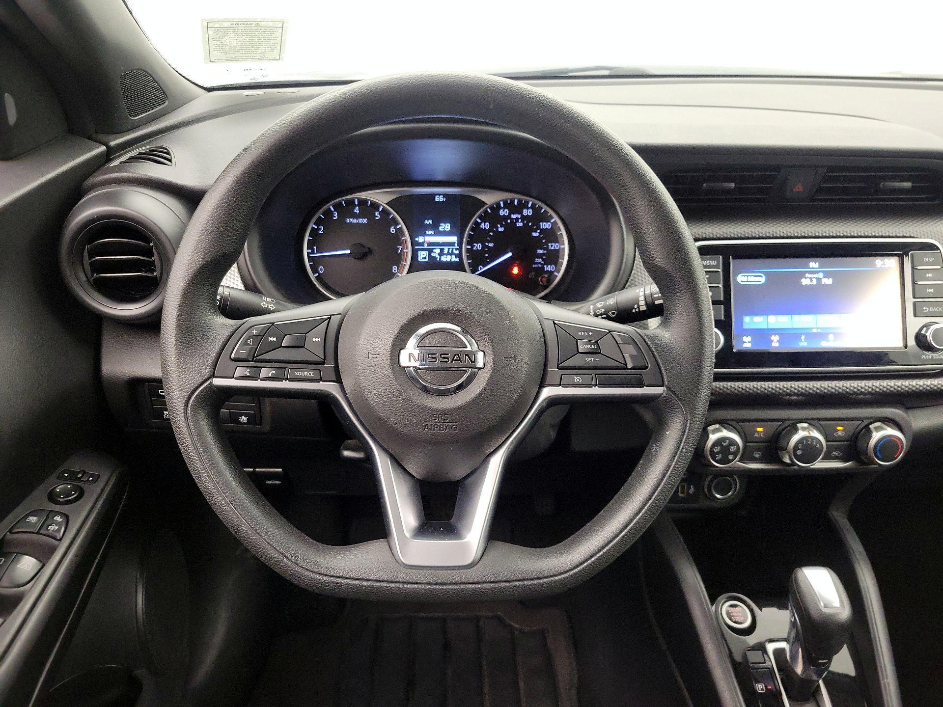 Thumbnail: 2020 Nissan Kicks - 10