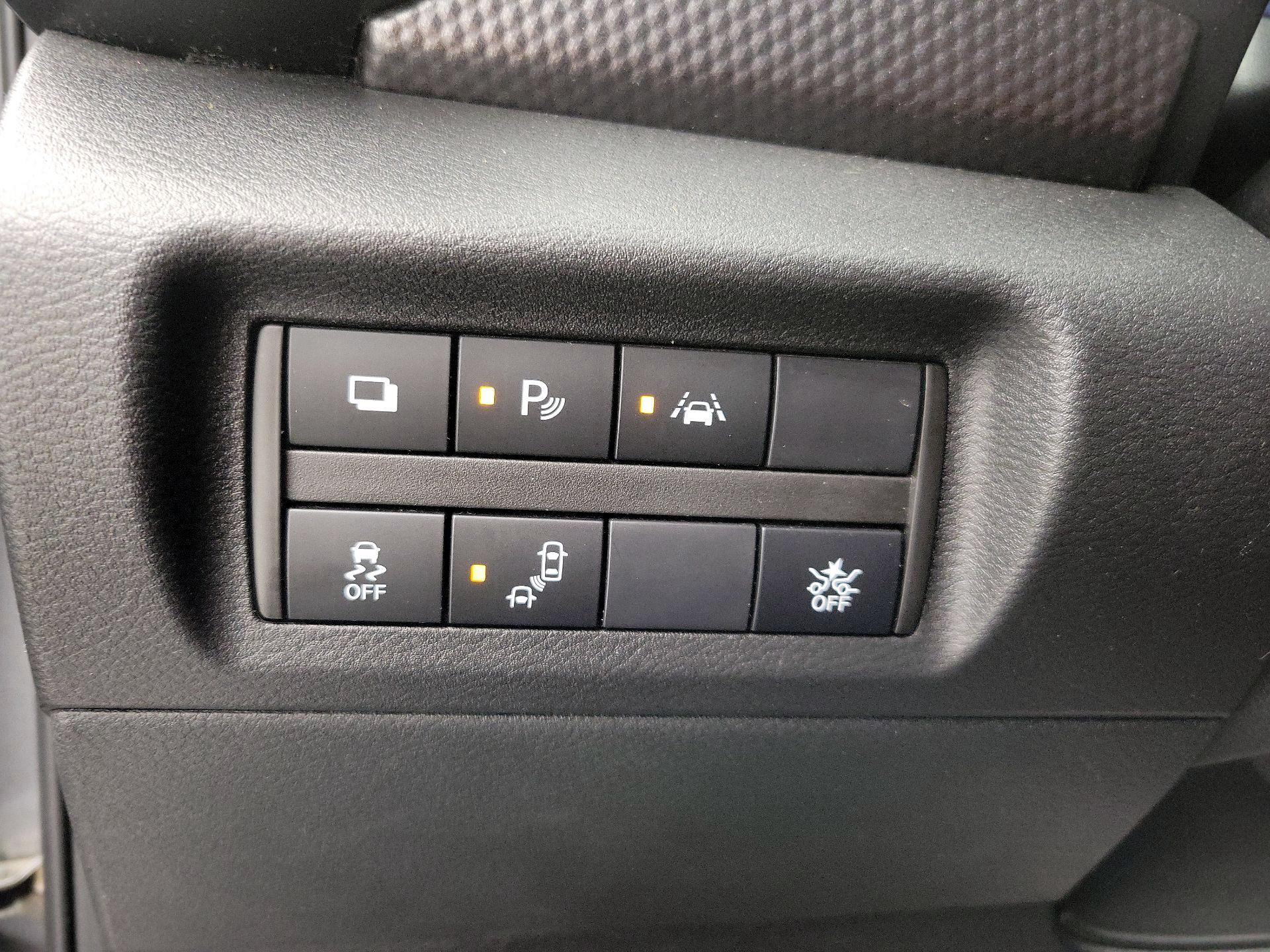 Thumbnail: 2020 Nissan Kicks - 13