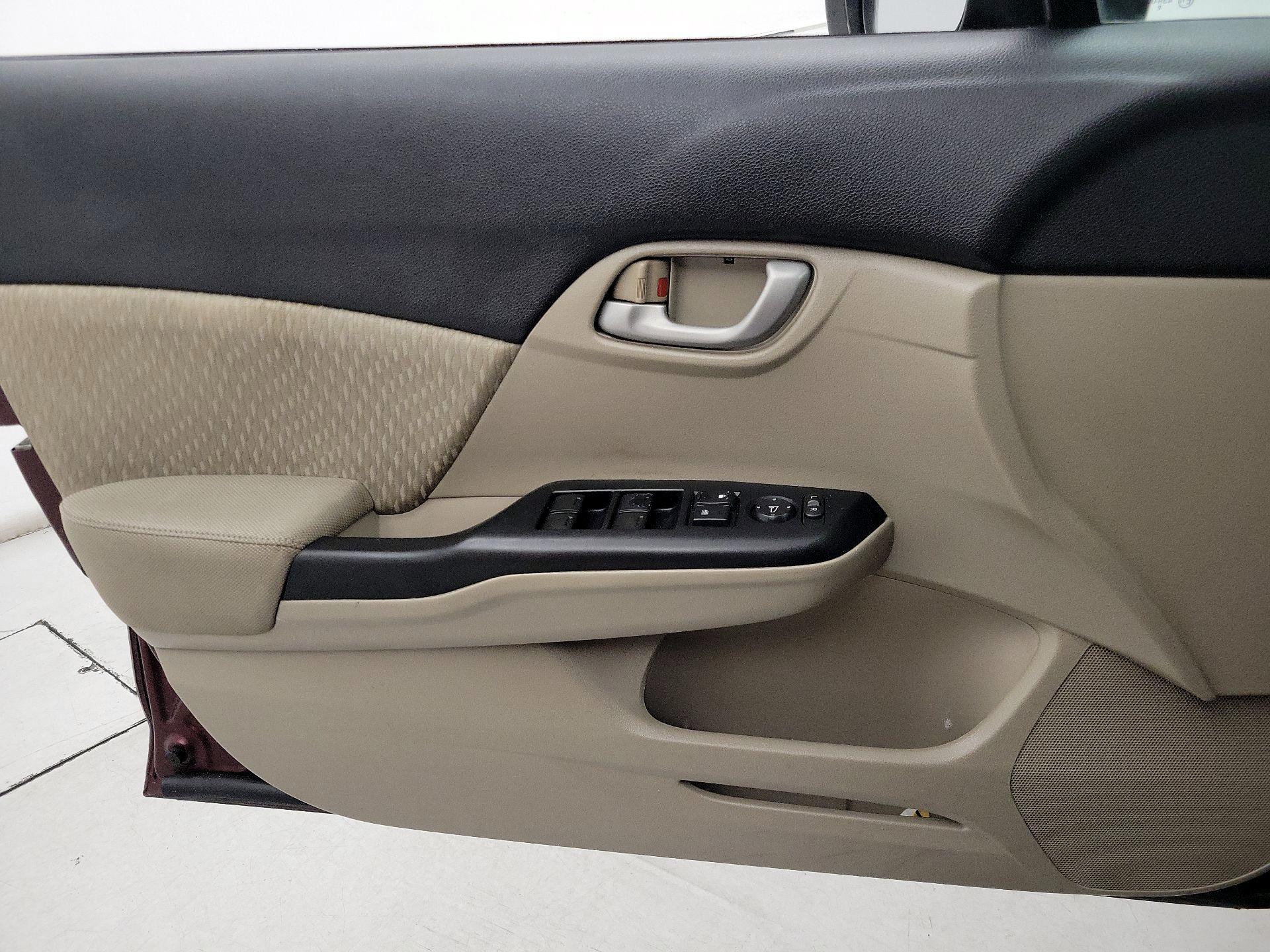 Thumbnail: 2015 Honda Civic - 12