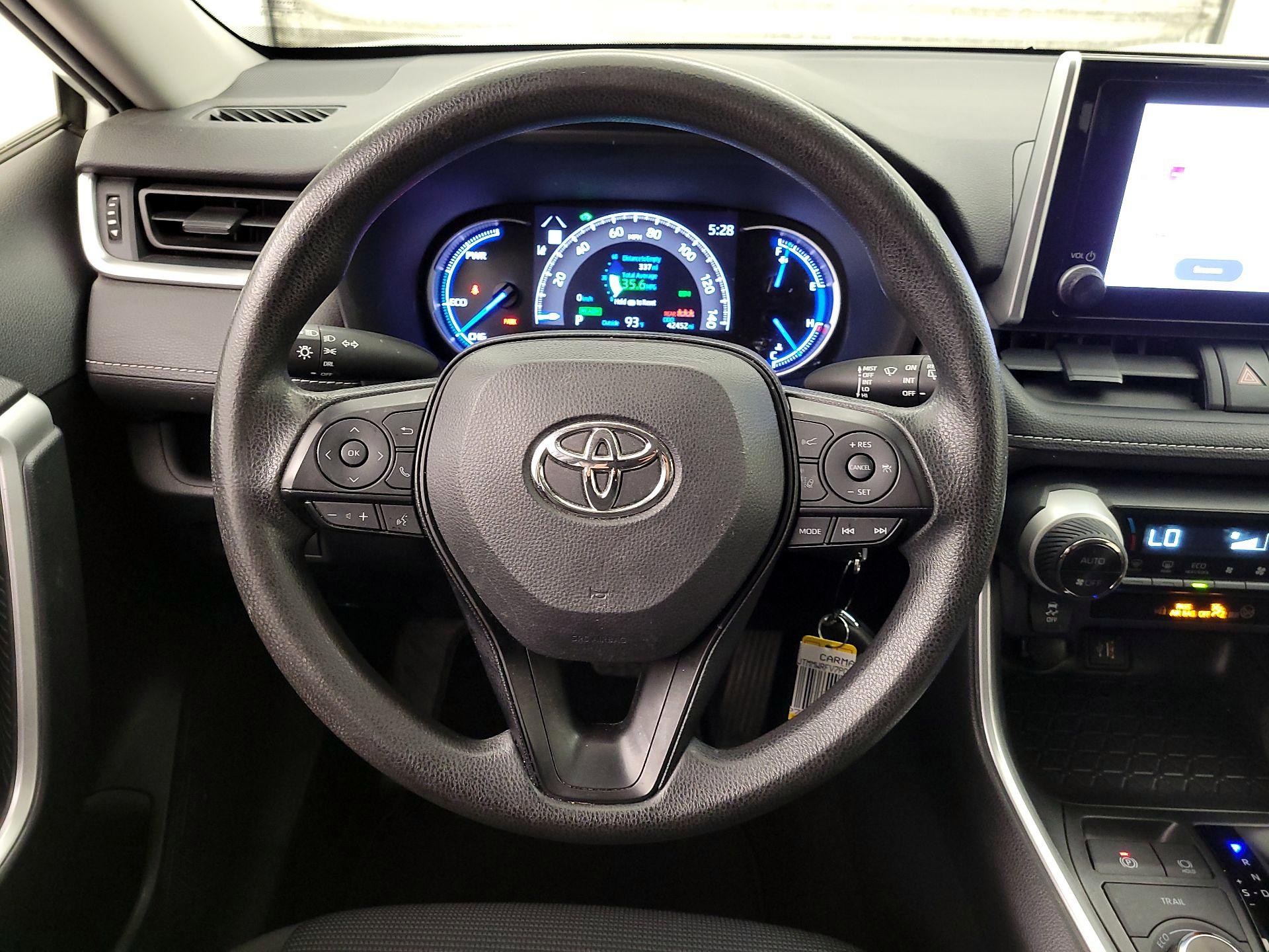 Thumbnail: 2023 Toyota RAV4 - 10