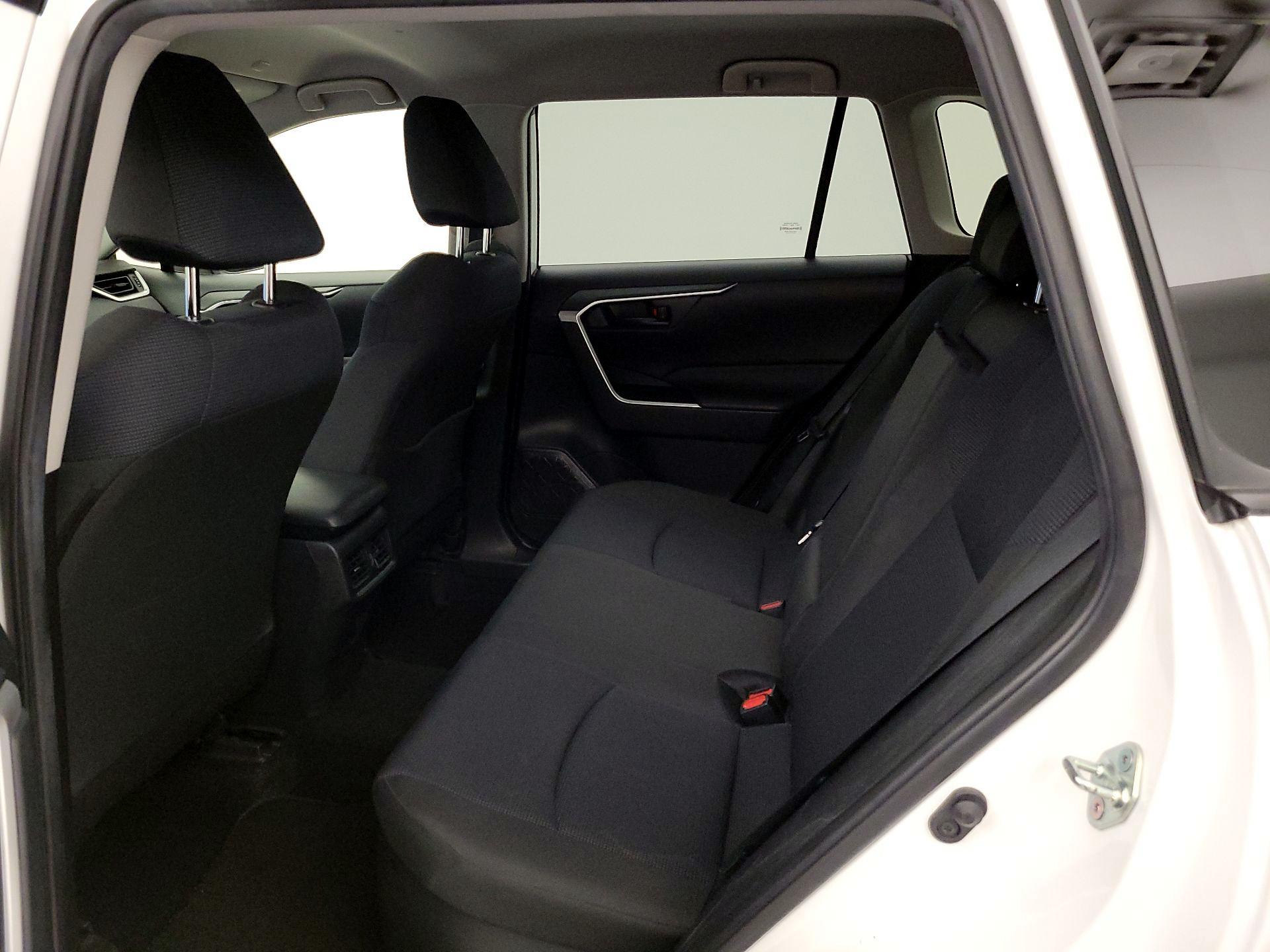Thumbnail: 2023 Toyota RAV4 - 18